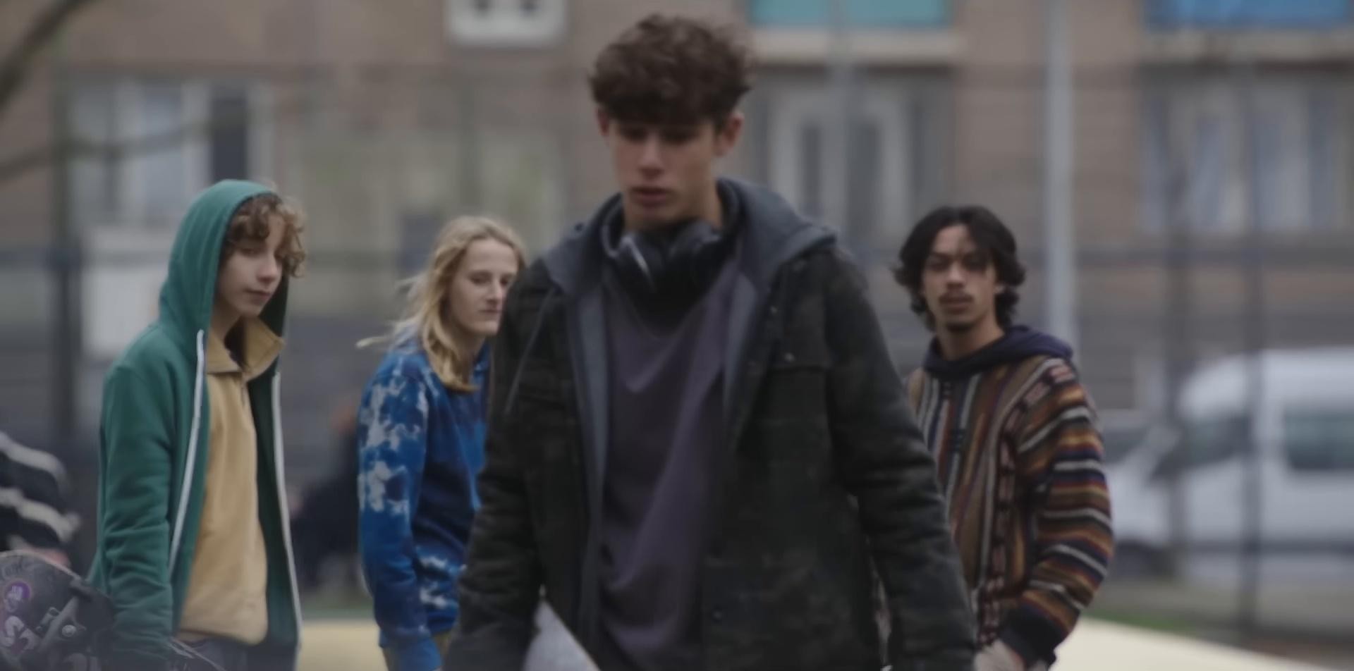 Amazon - Moving Day (2025) —  shot,  lighting