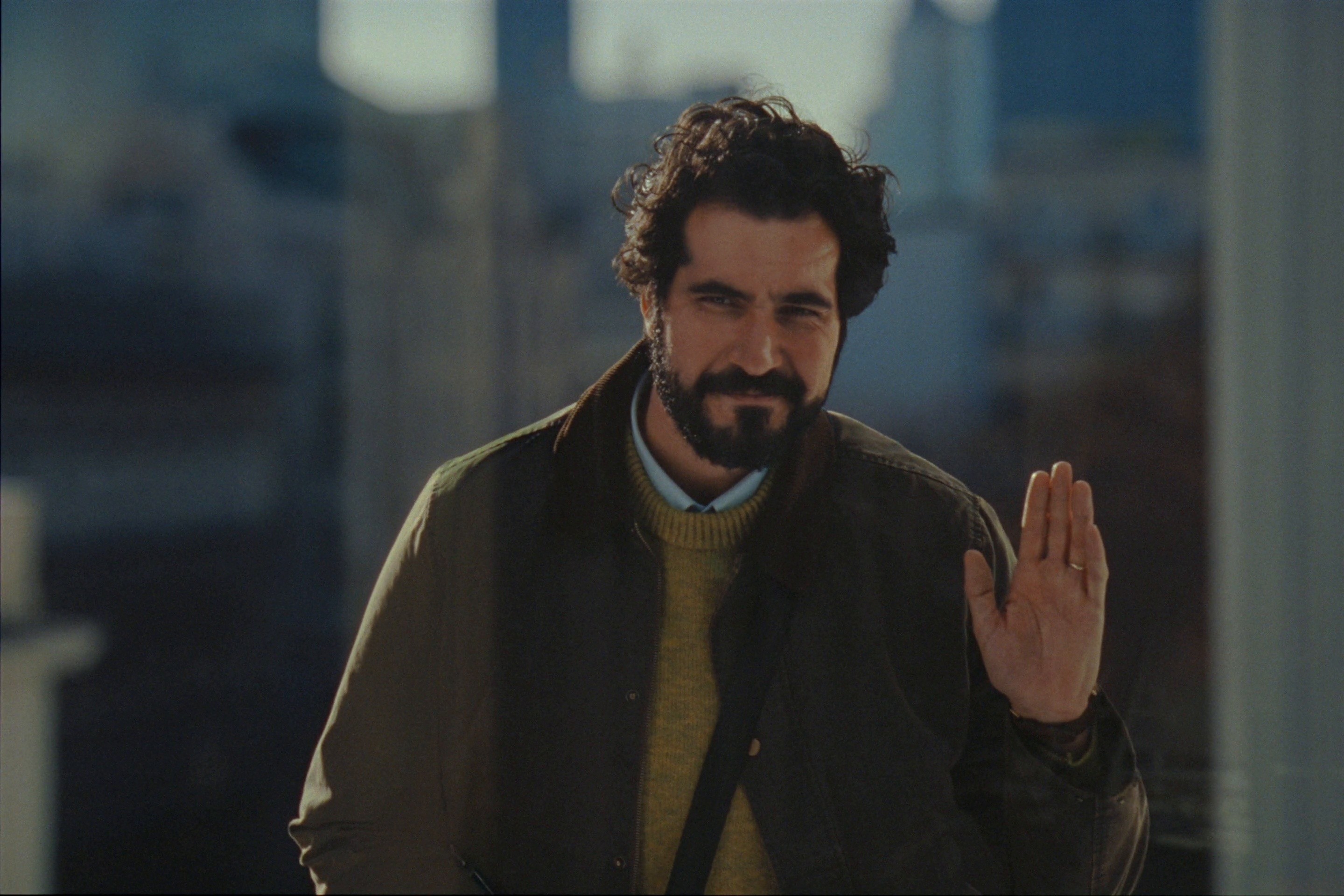 Linkedin - Rise (2025) —  shot,  lighting