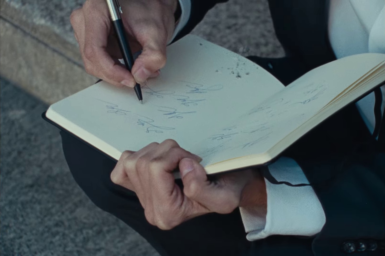 MENTIROSO (2024) —  shot,  lighting