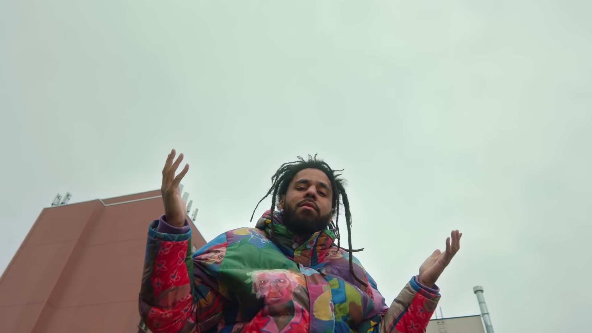 a m a r i (2021) —  shot,  lighting