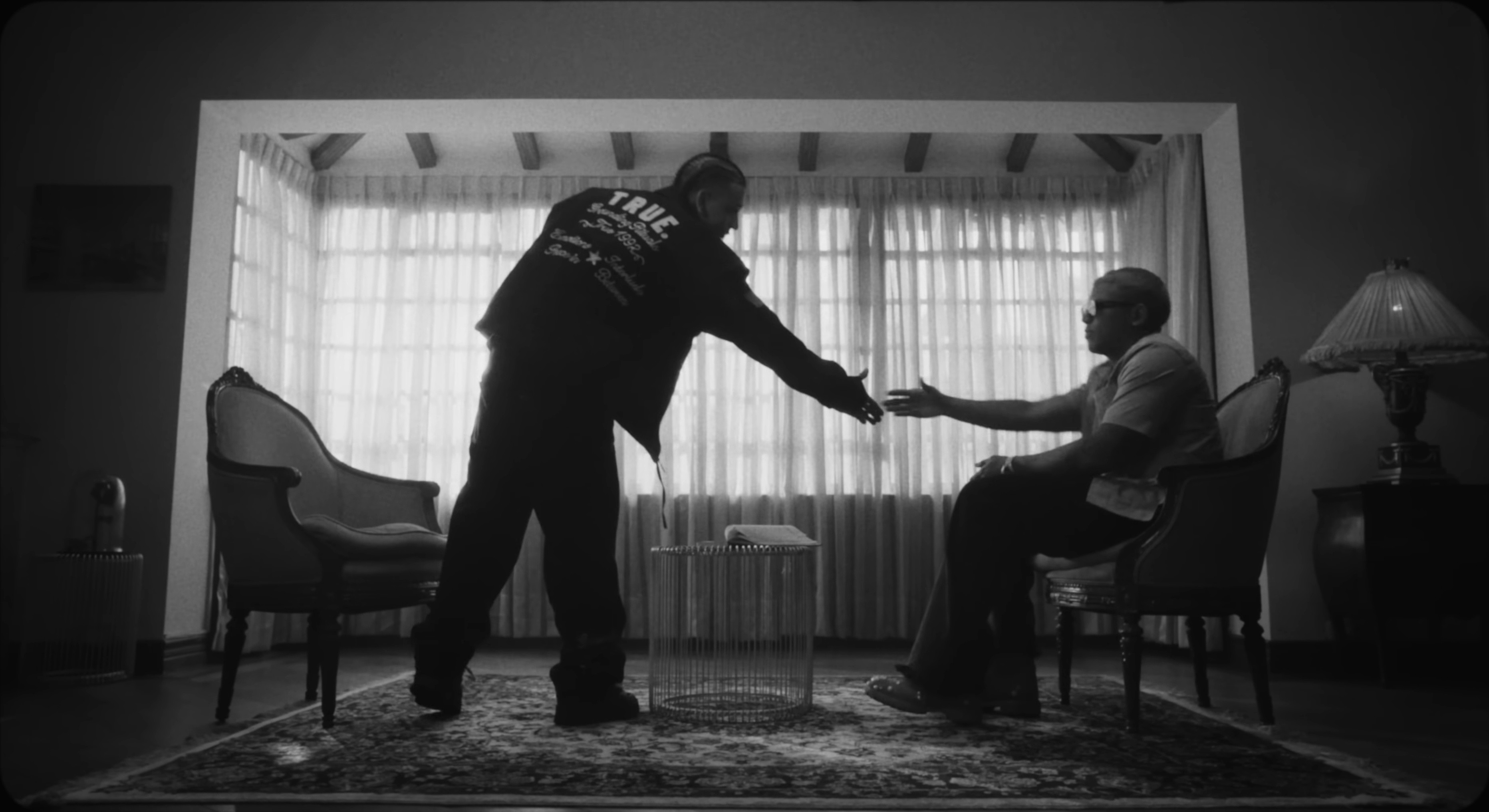 Paz Mental (2025) —  shot,  lighting