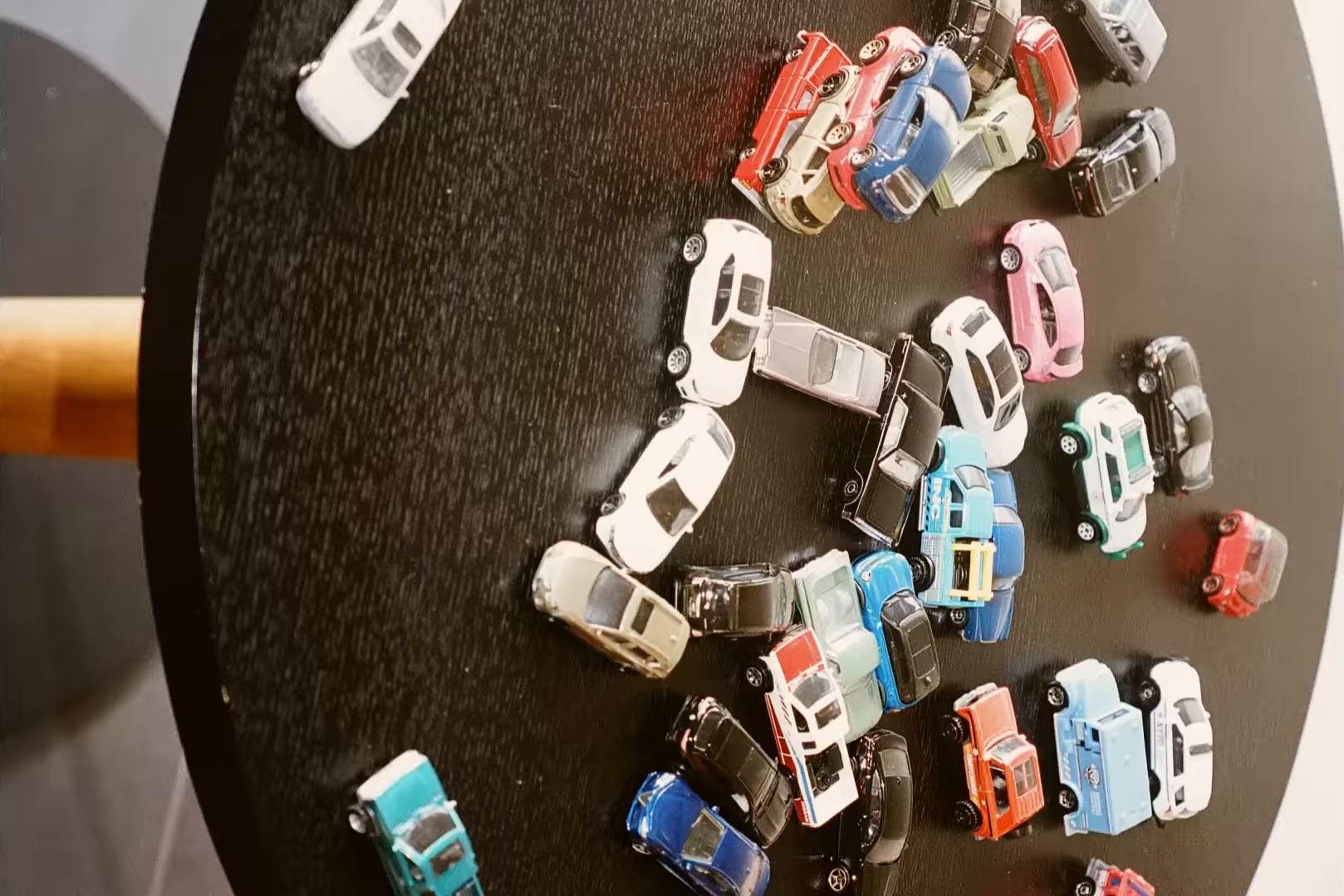 Fuzzy Feeling (2024) —  shot,  lighting