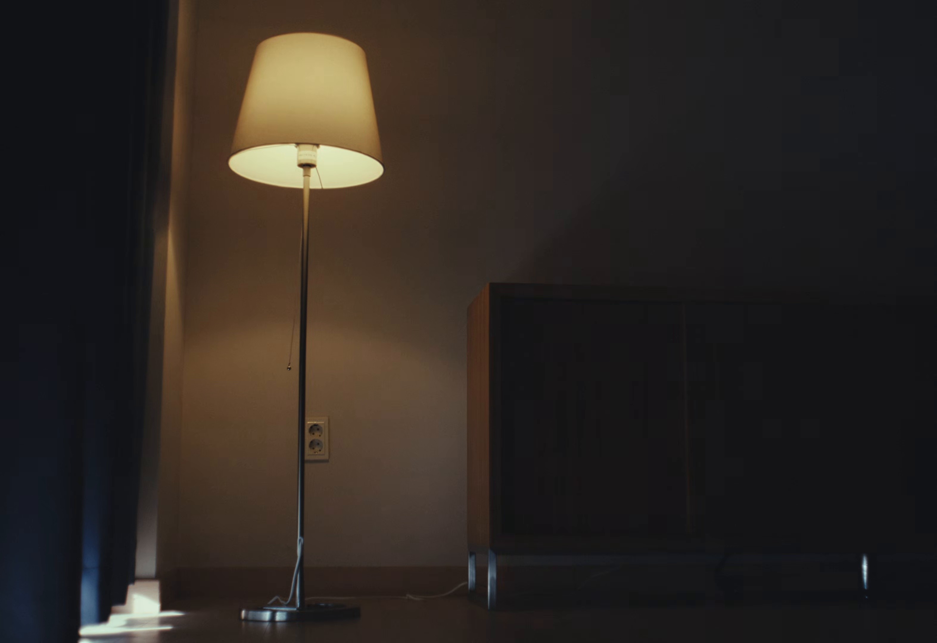 Human Extinction (2026) —  shot,  lighting