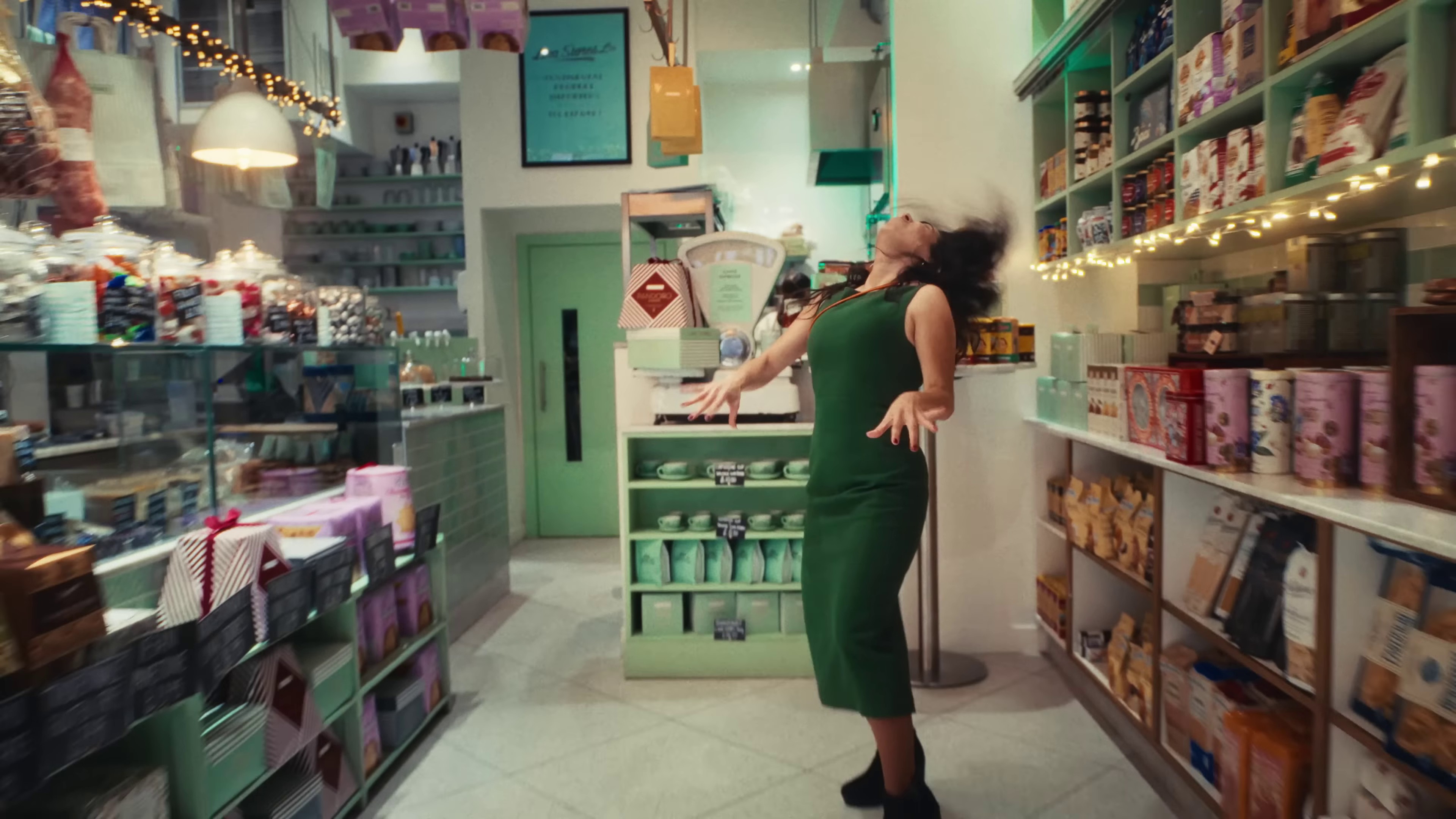 Beautiful People (Stay High) (2024) —  shot,  lighting