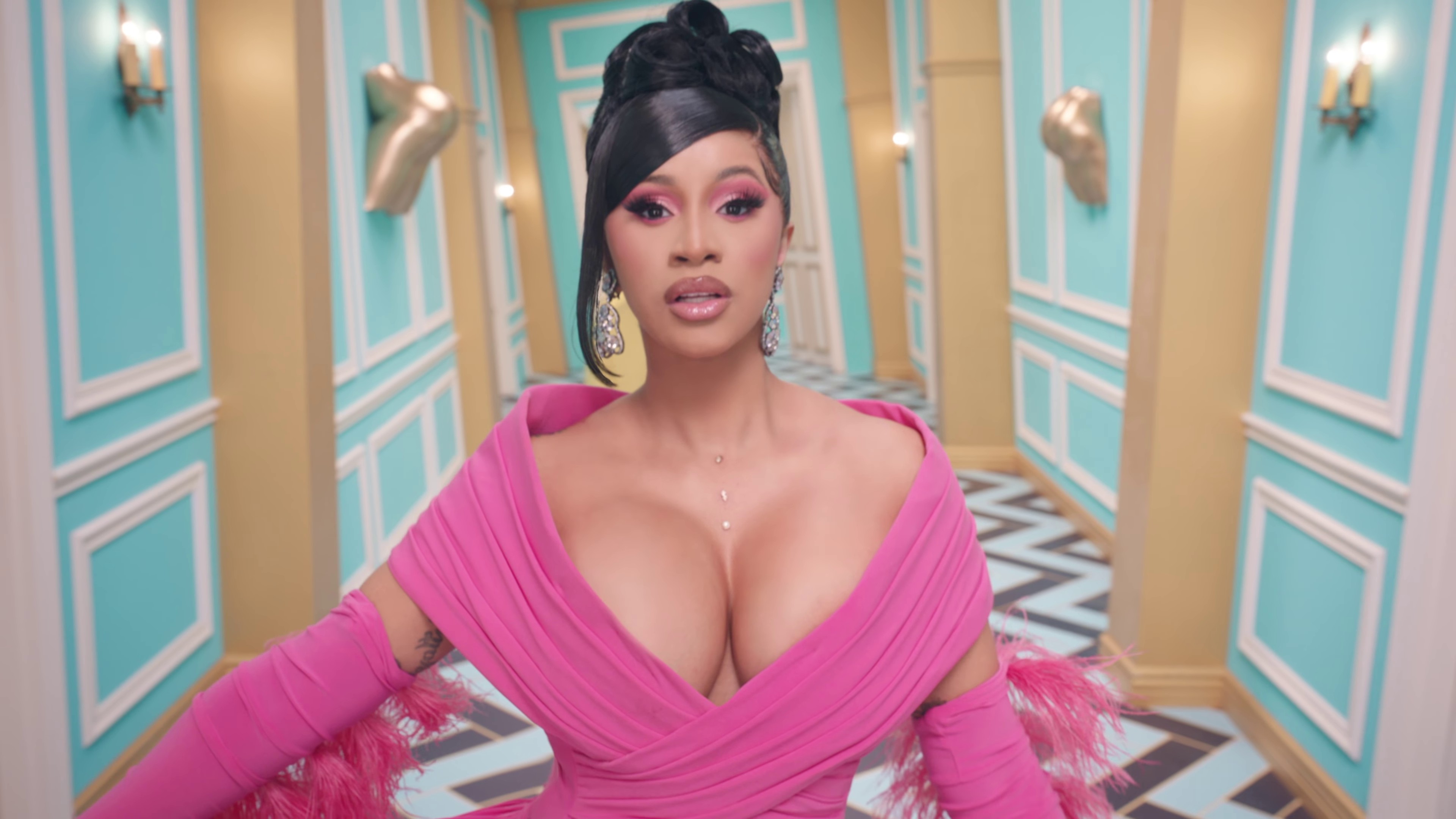 Wap (2020) —  shot,  lighting