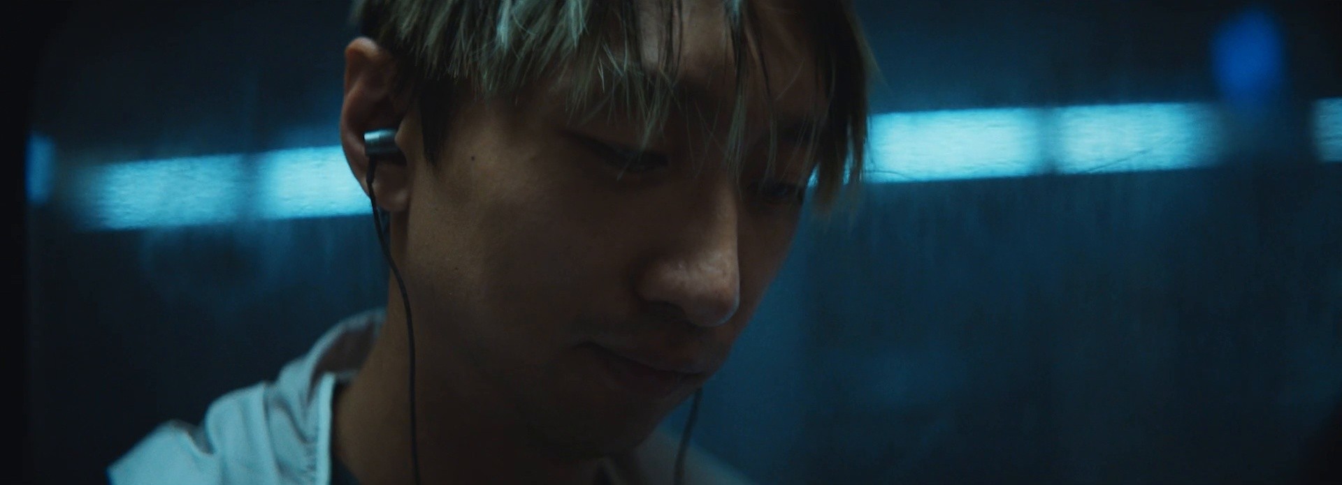 Essential "New Vanguards" Campaign (2018) —  shot,  lighting