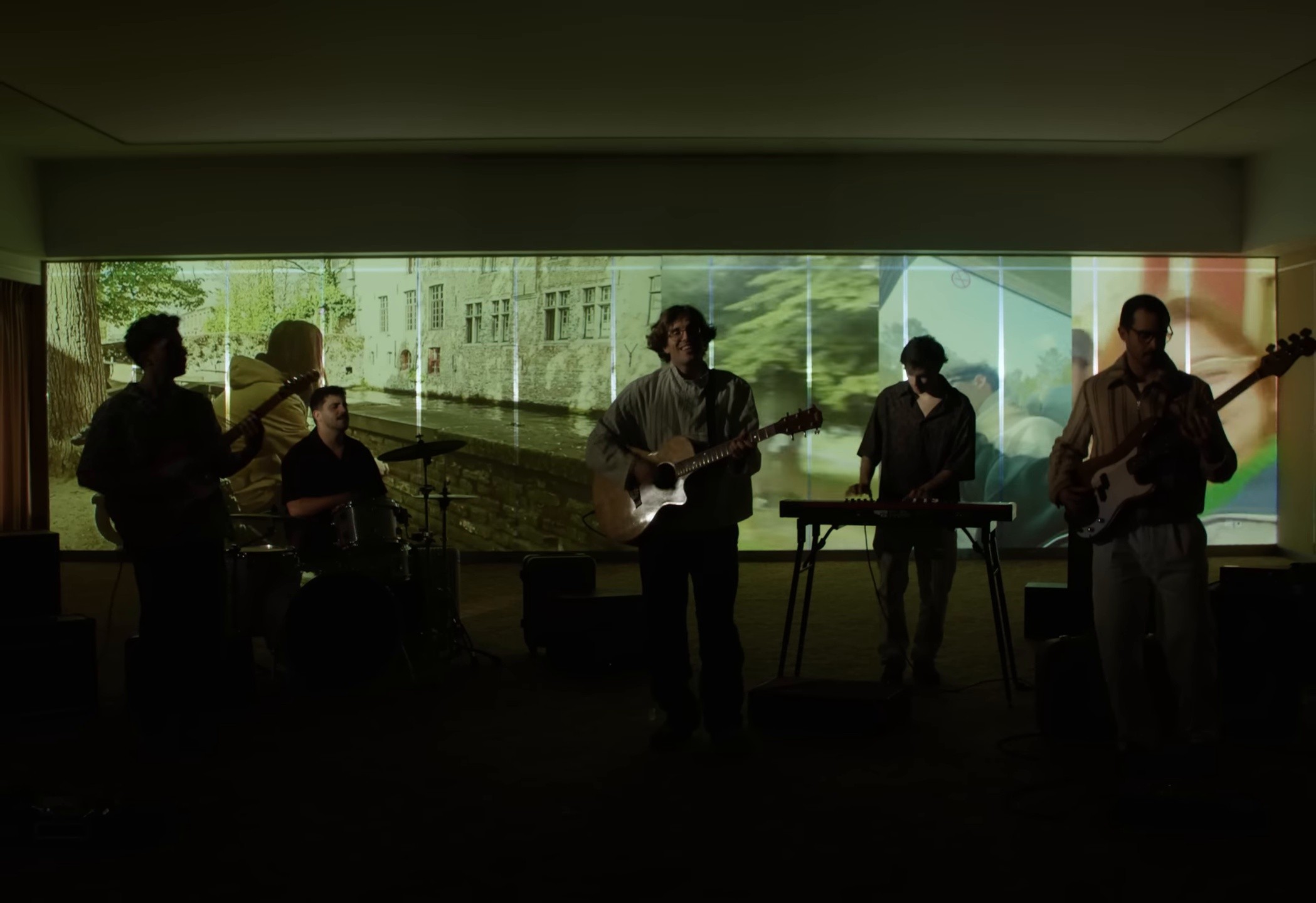 Deslocado (2025) —  shot,  lighting