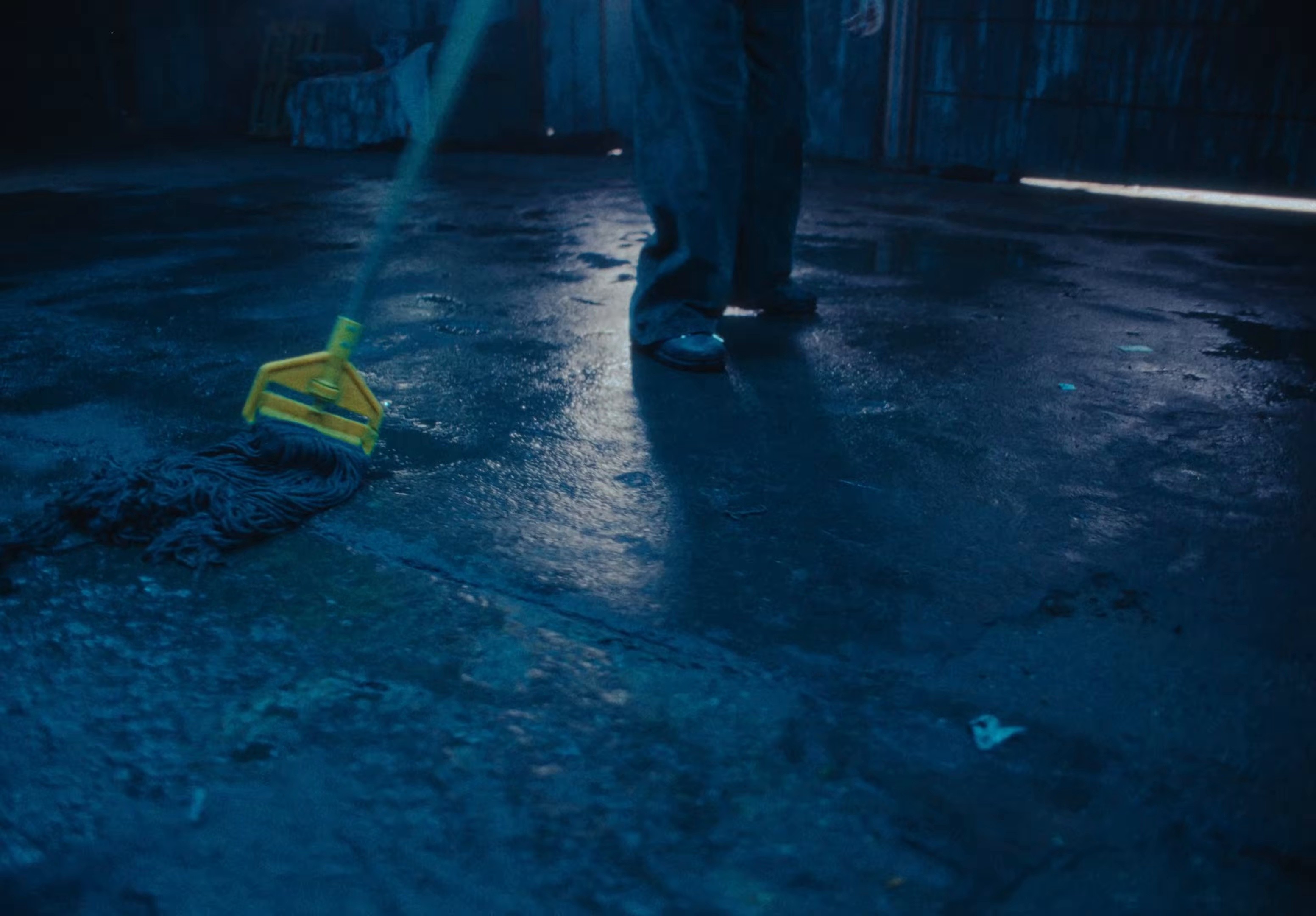 BREAK A LIL SWEAT (2025) —  shot,  lighting