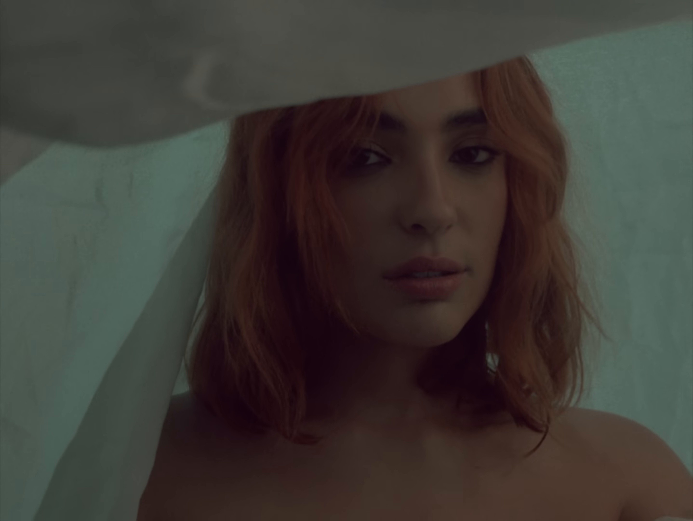 Palmas Y Desamores (2024) —  shot,  lighting