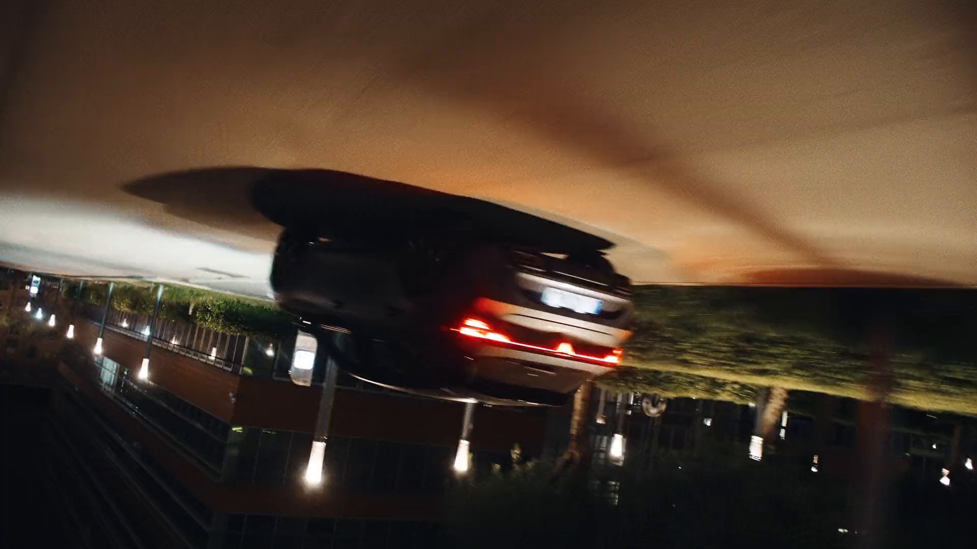 CUPRA LEON. RED THREAD (2024) —  shot,  lighting