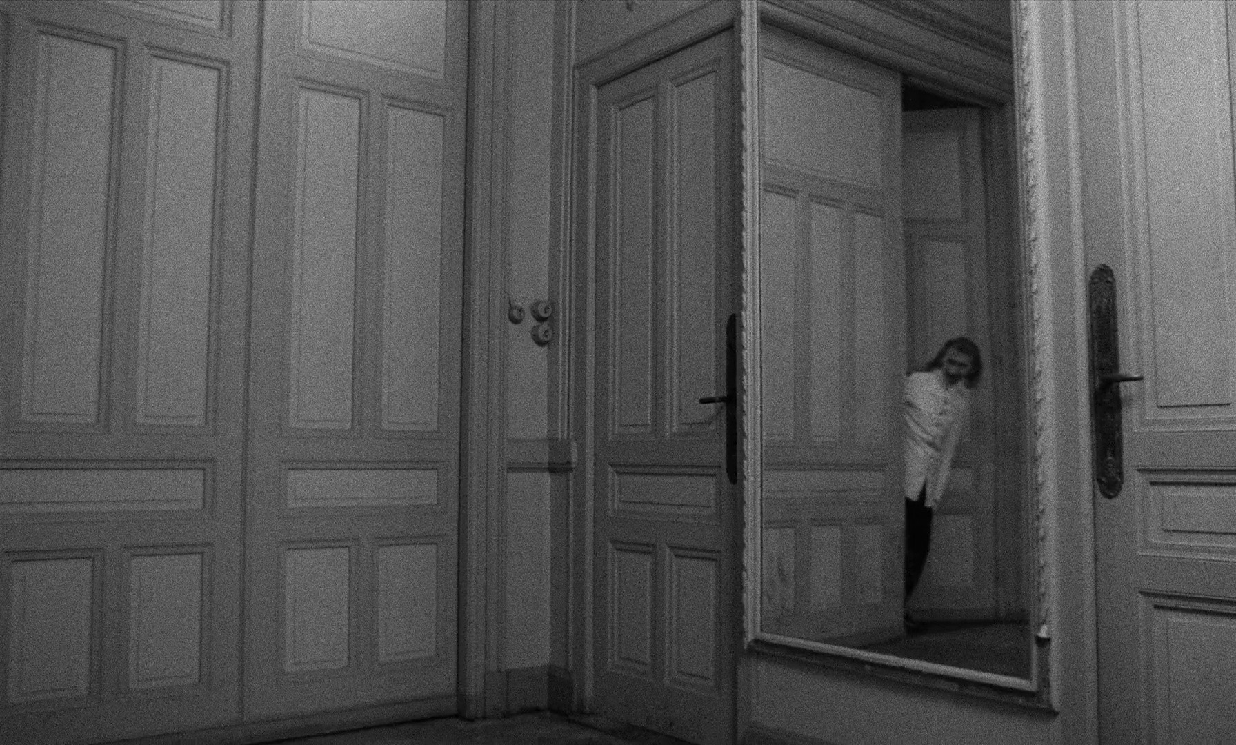 The Unknown Man of Shandigor (1968) —  shot,  lighting