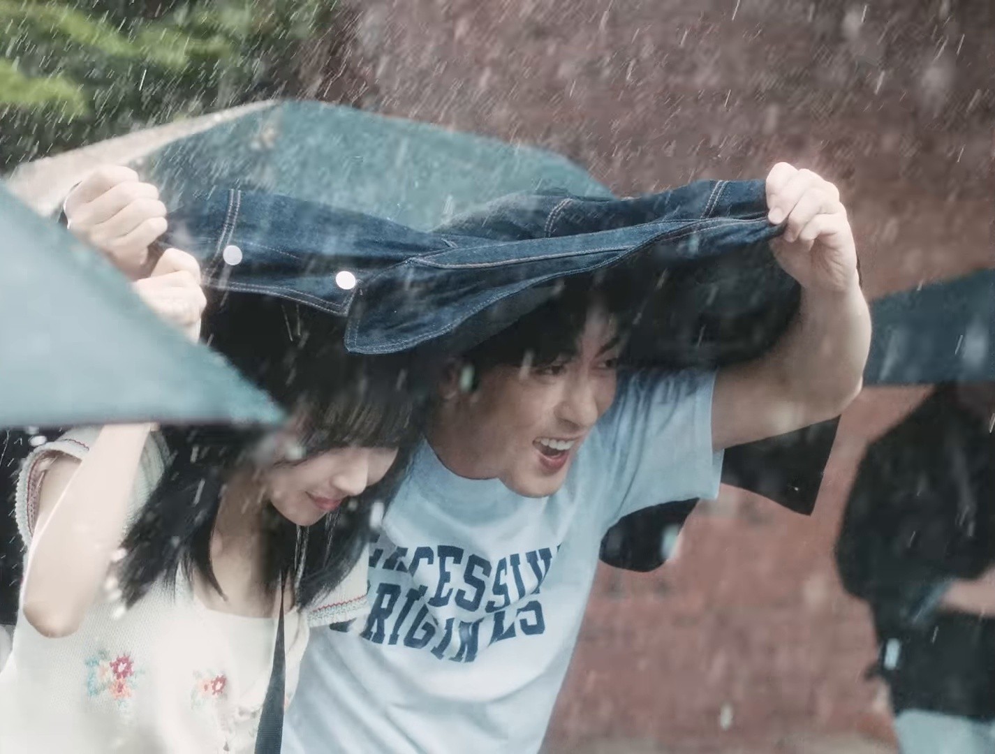 첫키스가 마지막키스 된 썰 (2023) —  shot,  lighting