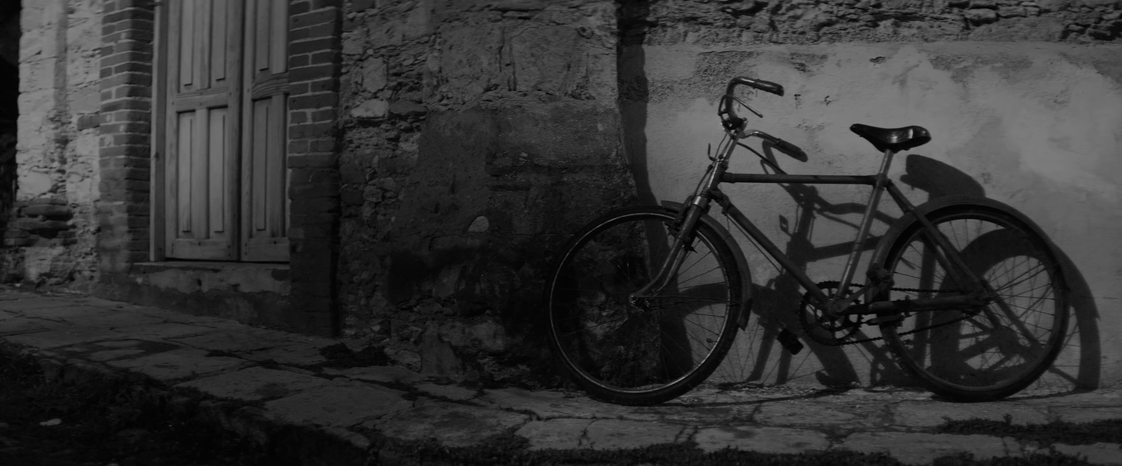 Hijos del Sol (2020) —  shot,  lighting