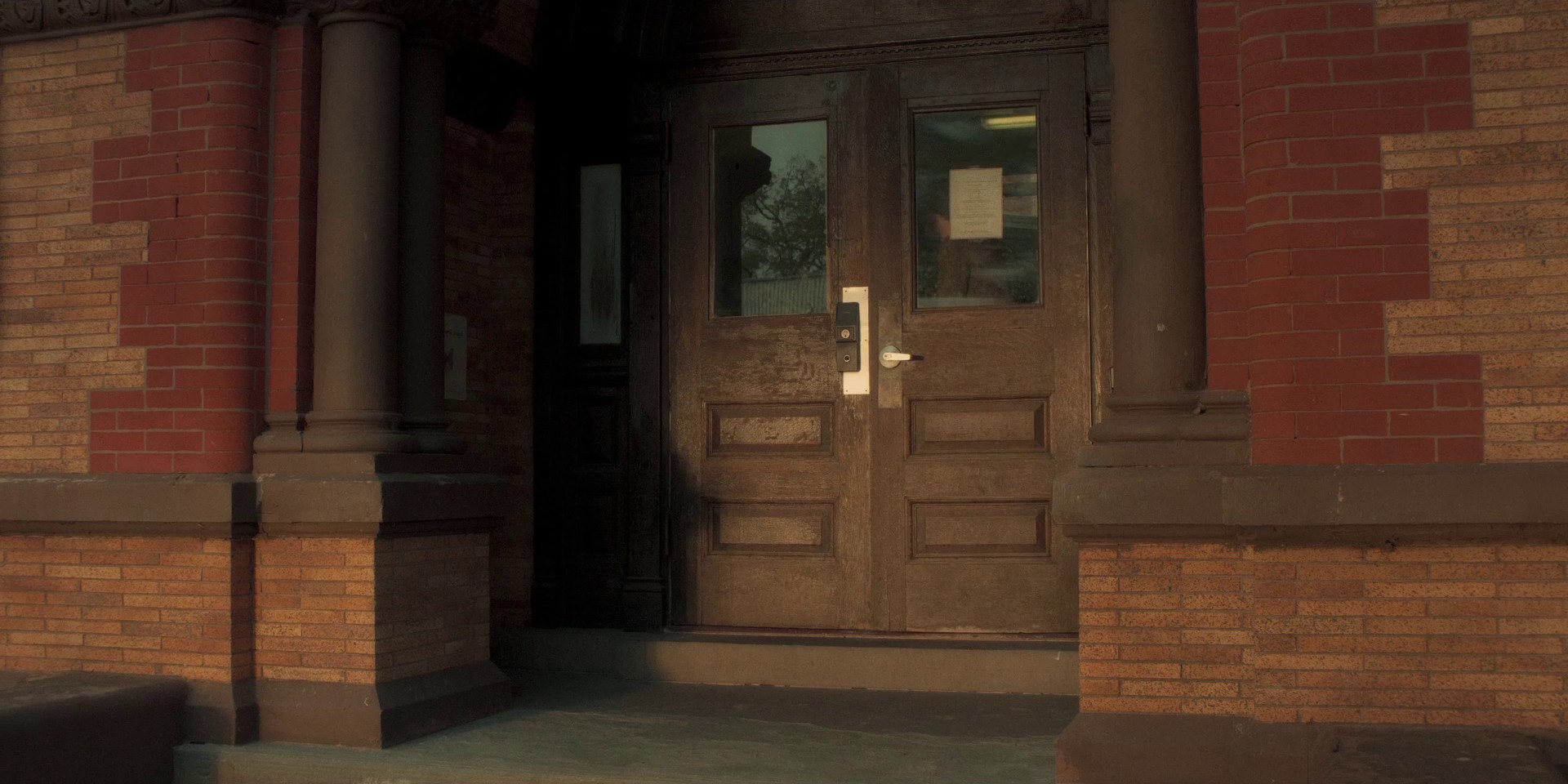 A Rainy Day in New York (2019) —  shot,  lighting