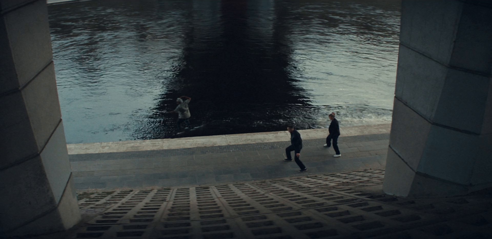 Vedran Rupic - KFC - Believe in Chicken (2024) —  shot,  lighting