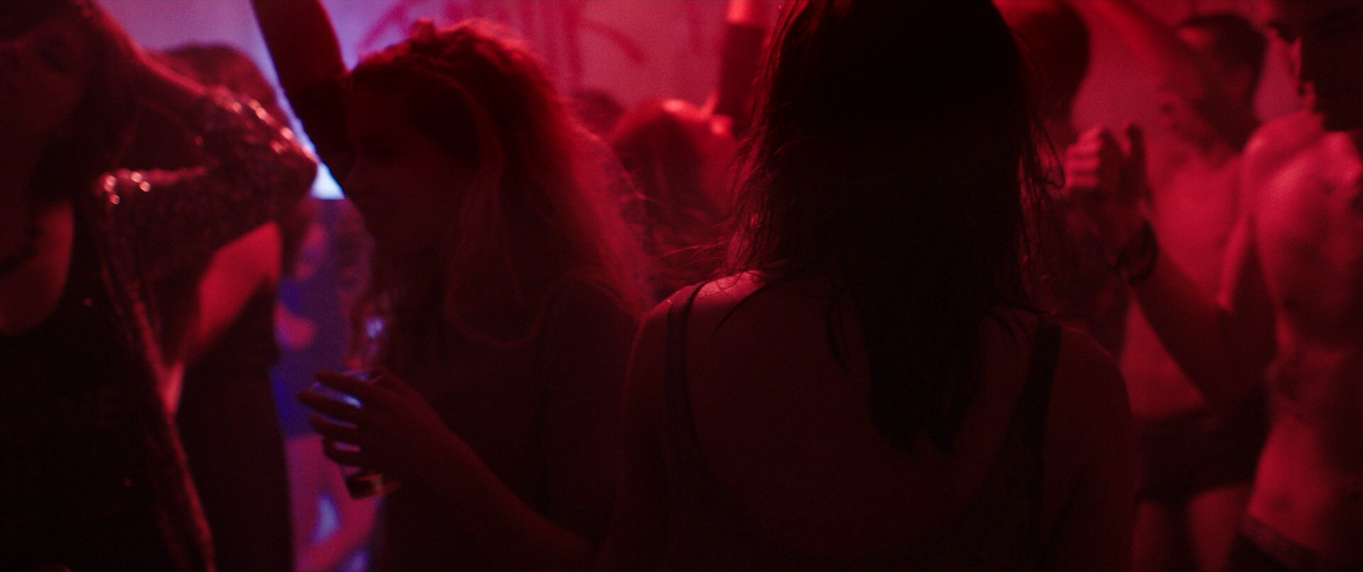 Raw (2016) —  shot,  lighting