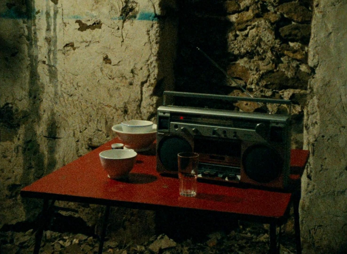 Four Adventures of Reinette and Mirabelle (1987) —  shot,  lighting