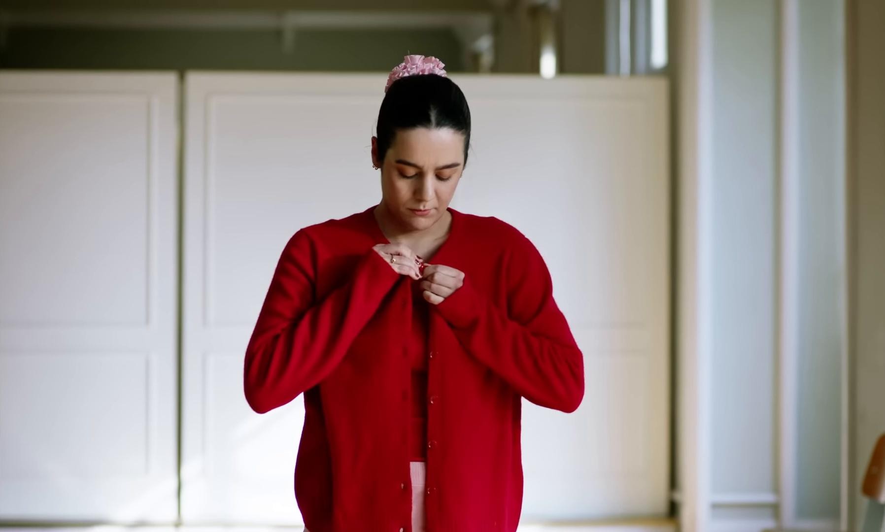 tiene que ser más fácil (2025) —  shot,  lighting