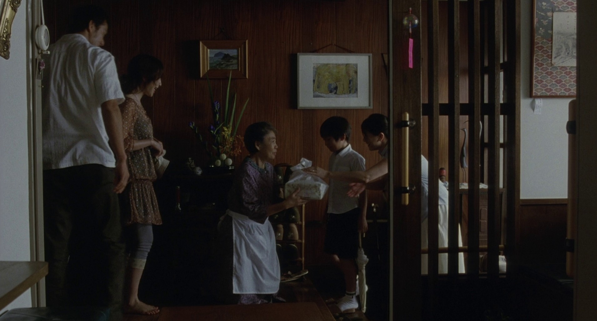 Still Walking (2010) —  shot,  lighting