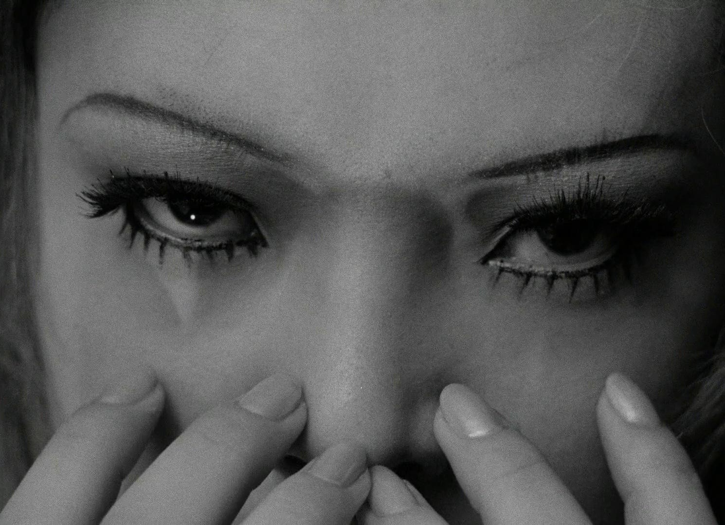 Funeral Parade of Roses (1969) —  shot,  lighting