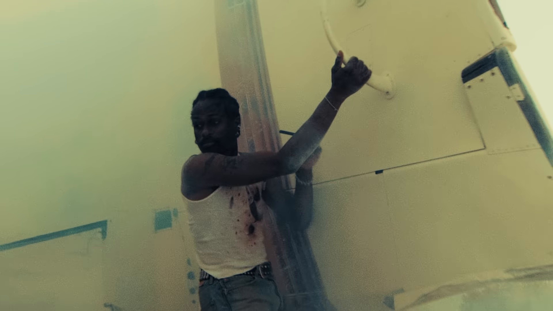 Duckwrth - Escapist (OFFICIAL MUSIC VIDEO) (2025) —  shot,  lighting