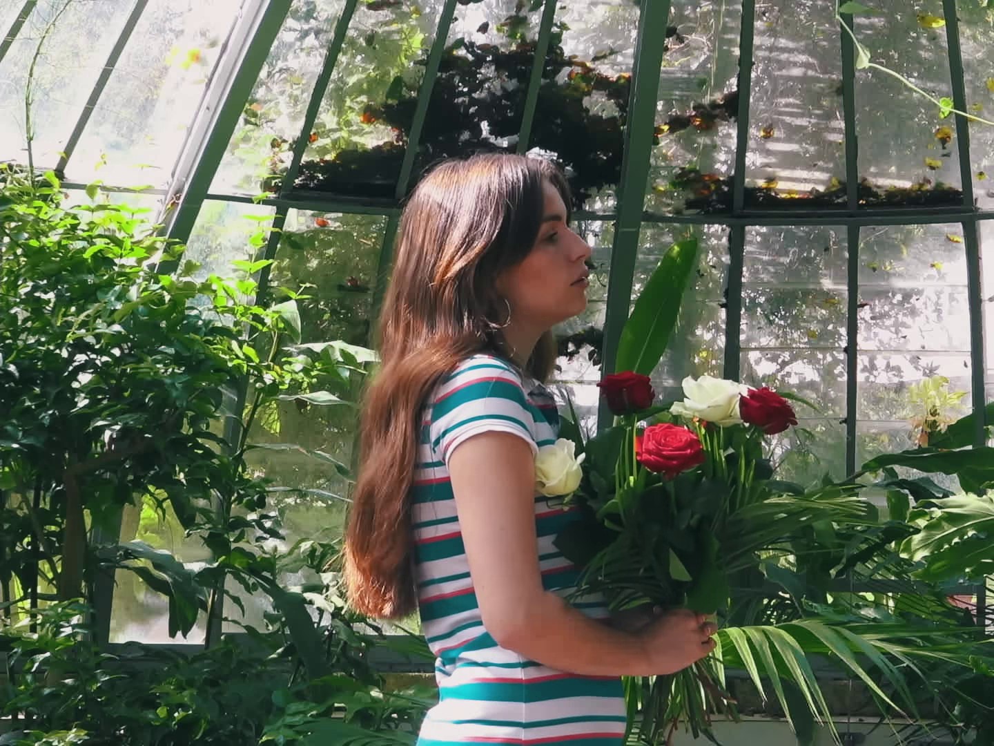 C'est drôle (2023) —  shot,  lighting