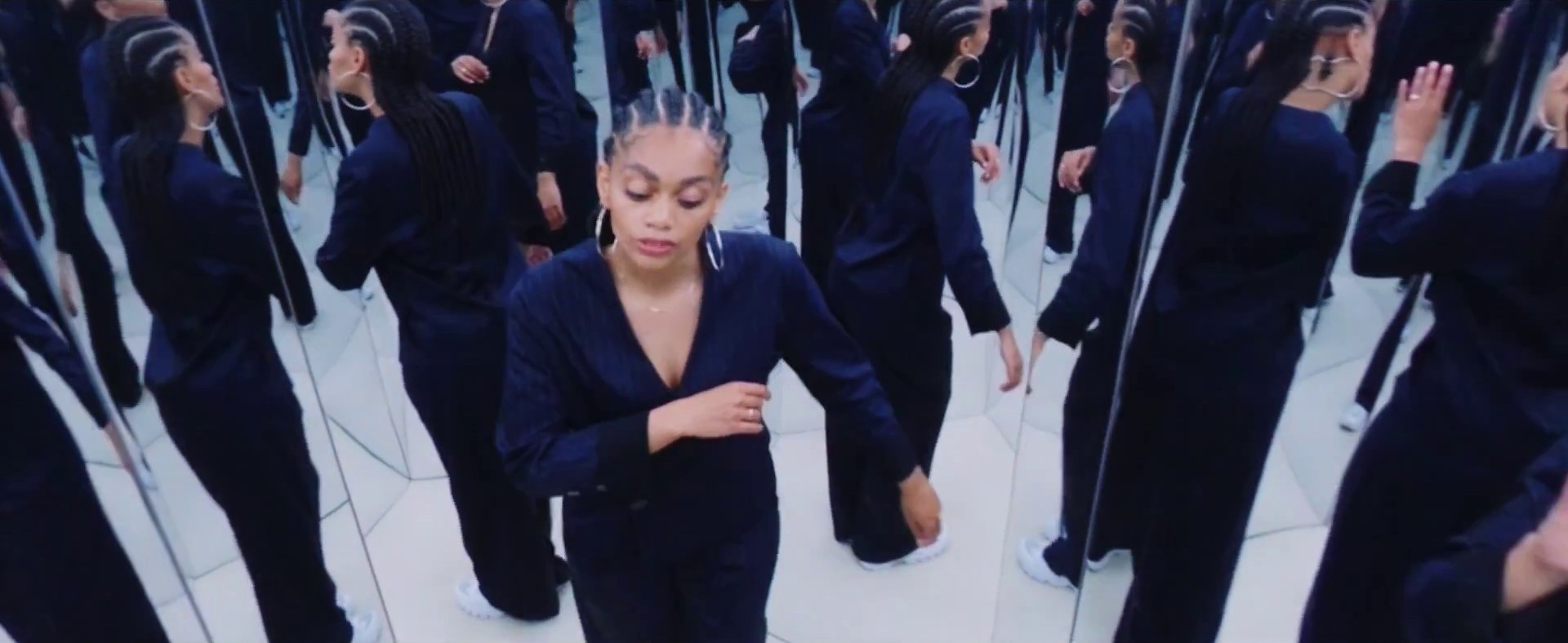 Bitter Parts  (2020) —  shot,  lighting