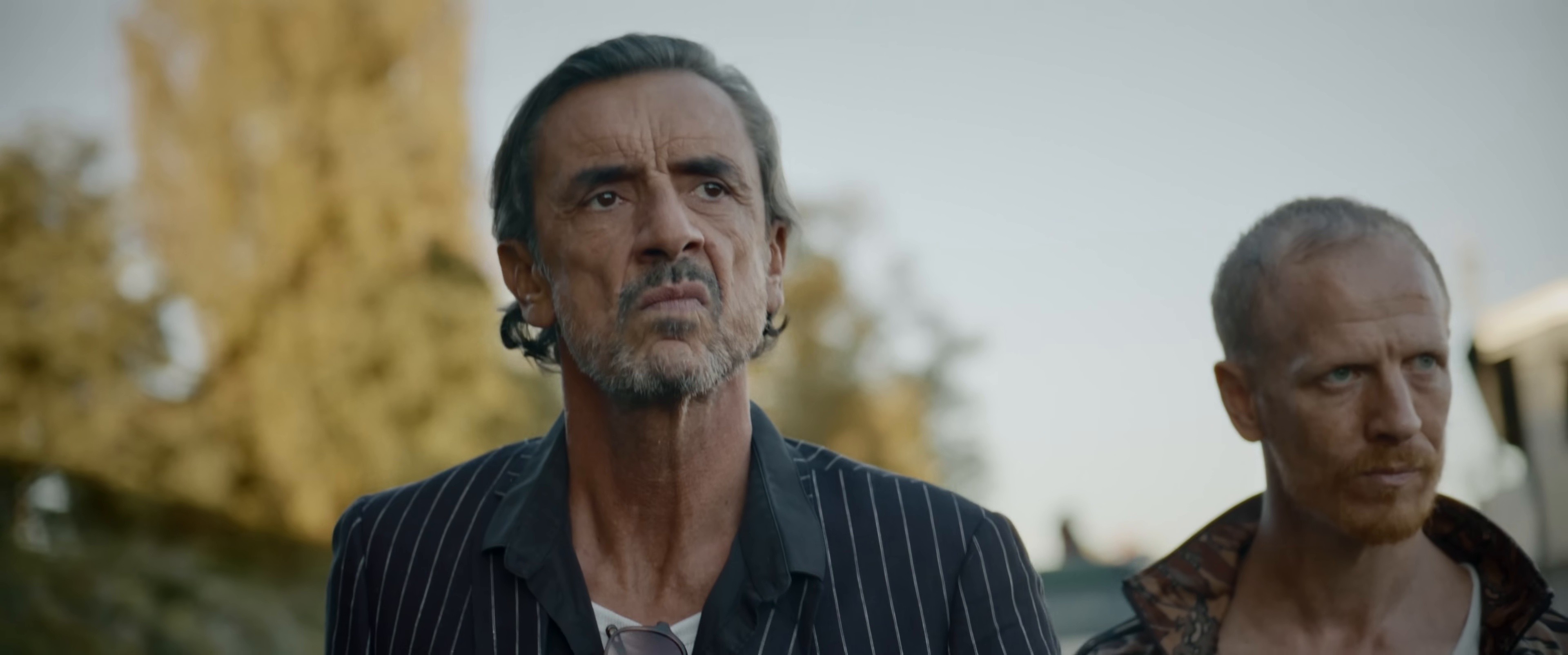 Comme des loups (2024) —  shot,  lighting