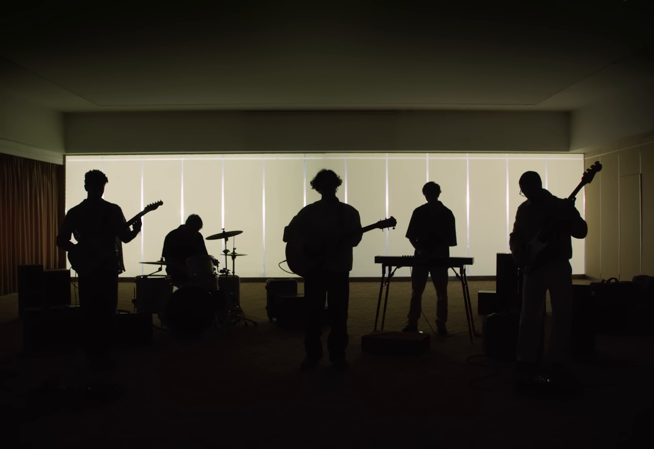 Deslocado (2025) —  shot,  lighting