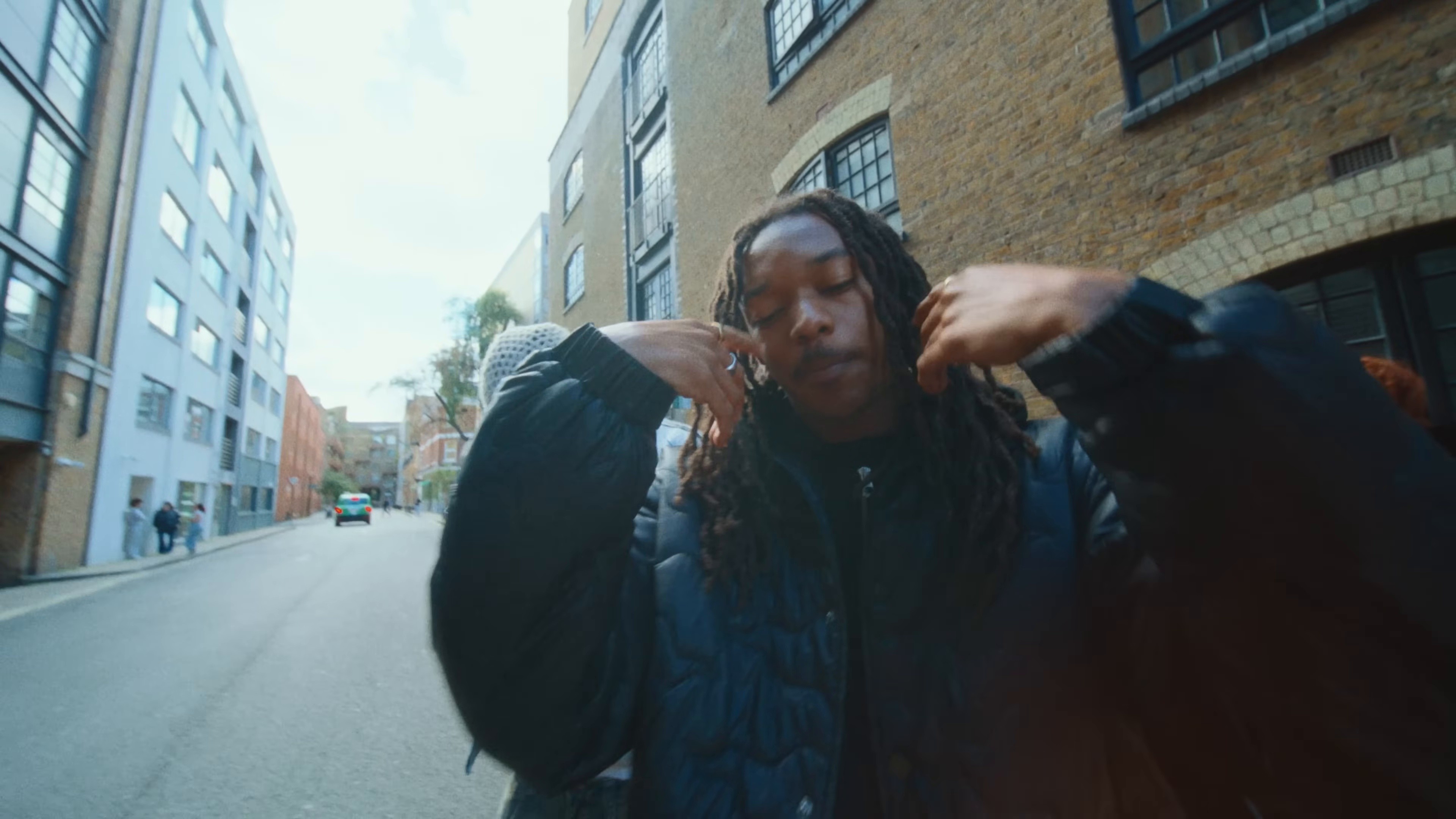 HOUDINI (2024) —  shot,  lighting