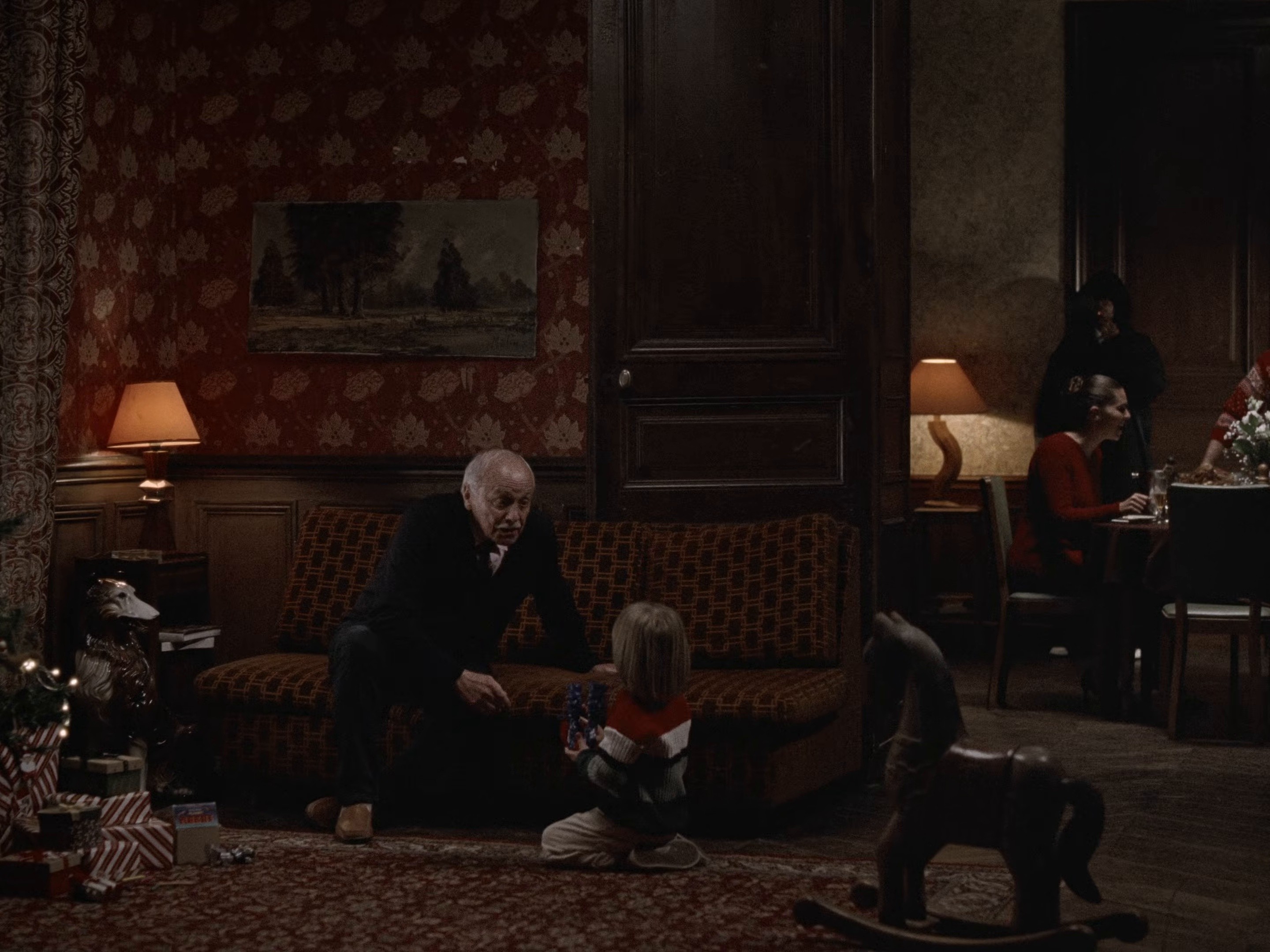 Incendie (2025) —  shot,  lighting