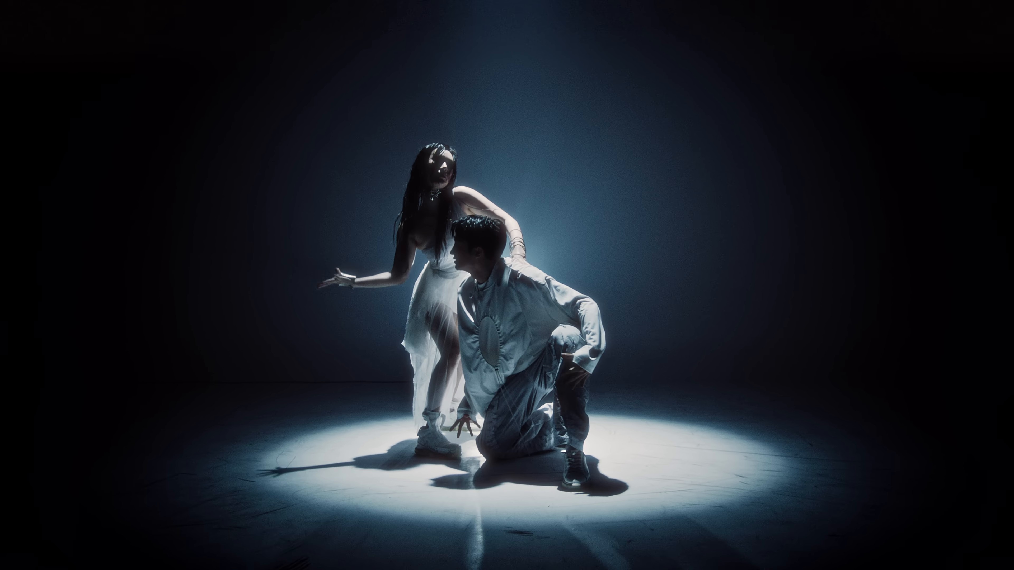 DOMINO (2024) —  shot,  lighting