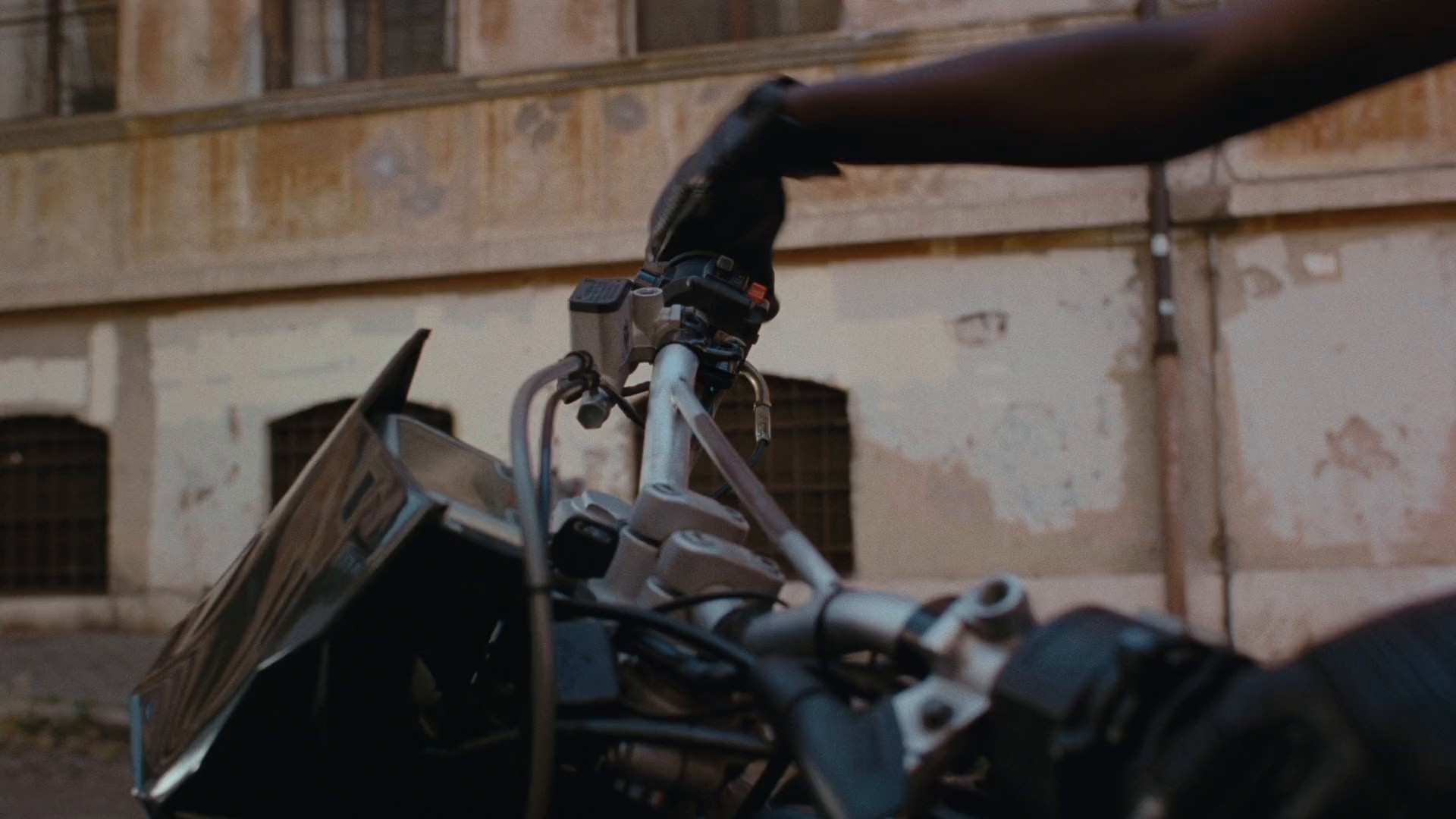 Valentino born in Roma (2022) —  shot,  lighting