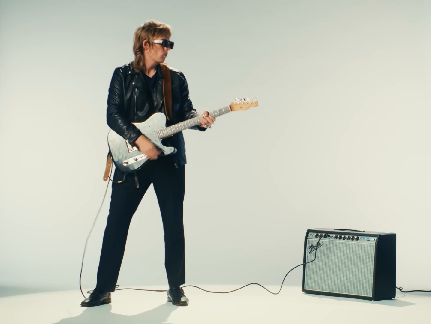 Too Easy (2024) —  shot,  lighting