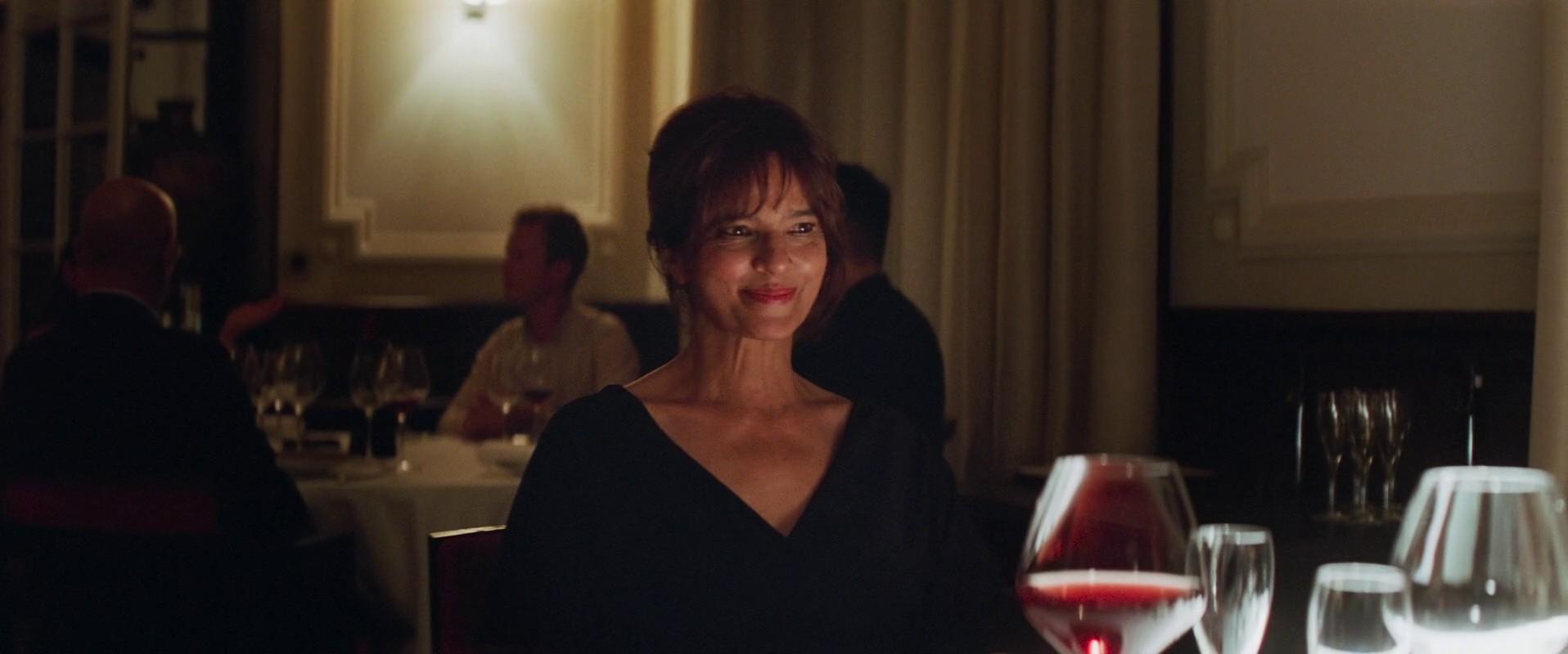 Mascarade (2022) —  shot,  lighting