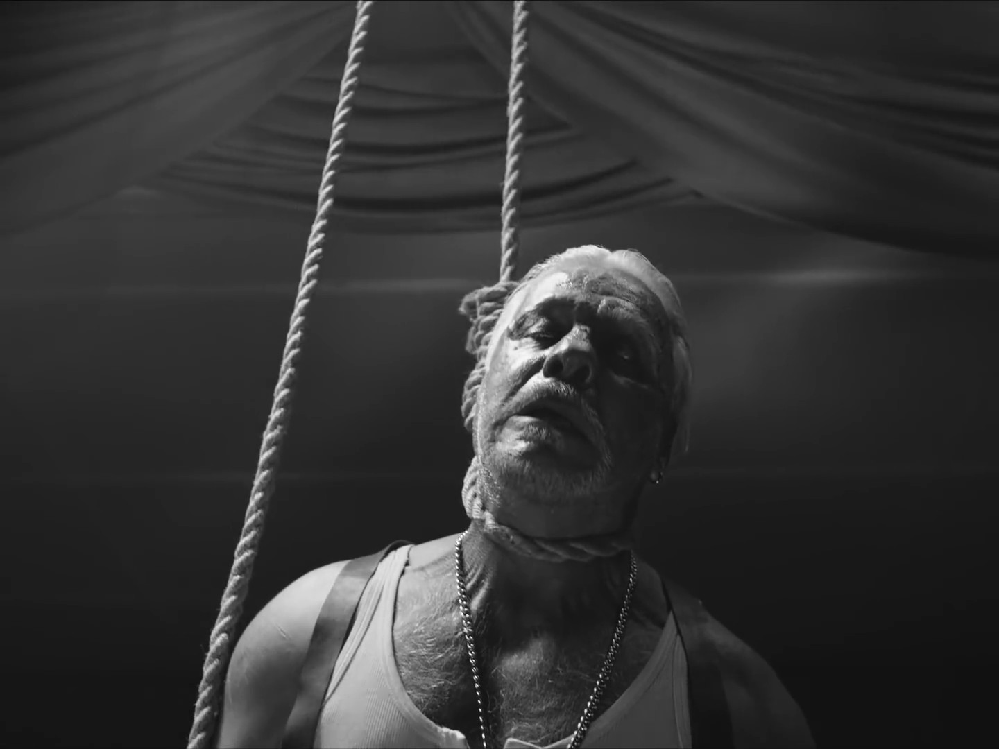 Alle Tage ist kein Sonntag (2020) —  shot,  lighting