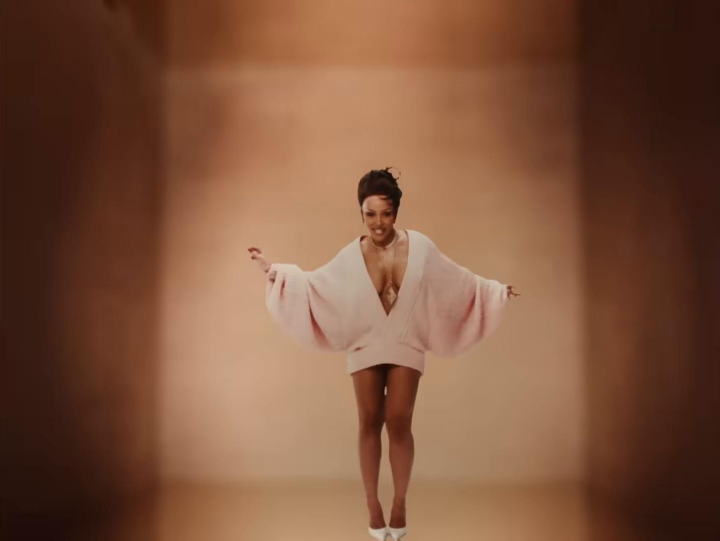 Gorgeous (2025) —  shot,  lighting