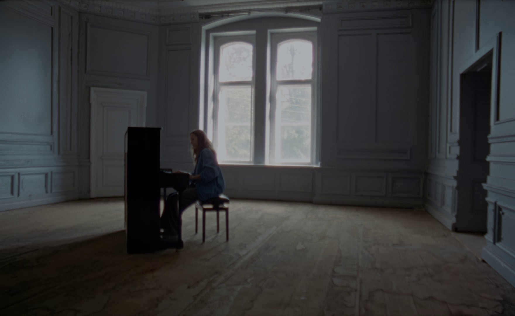 Don't Break My Heart (2023) —  shot,  lighting