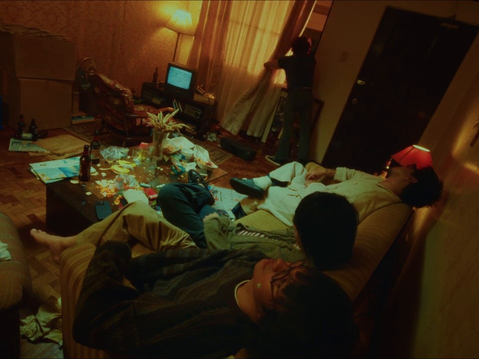 Suliranin (2025) —  shot,  lighting