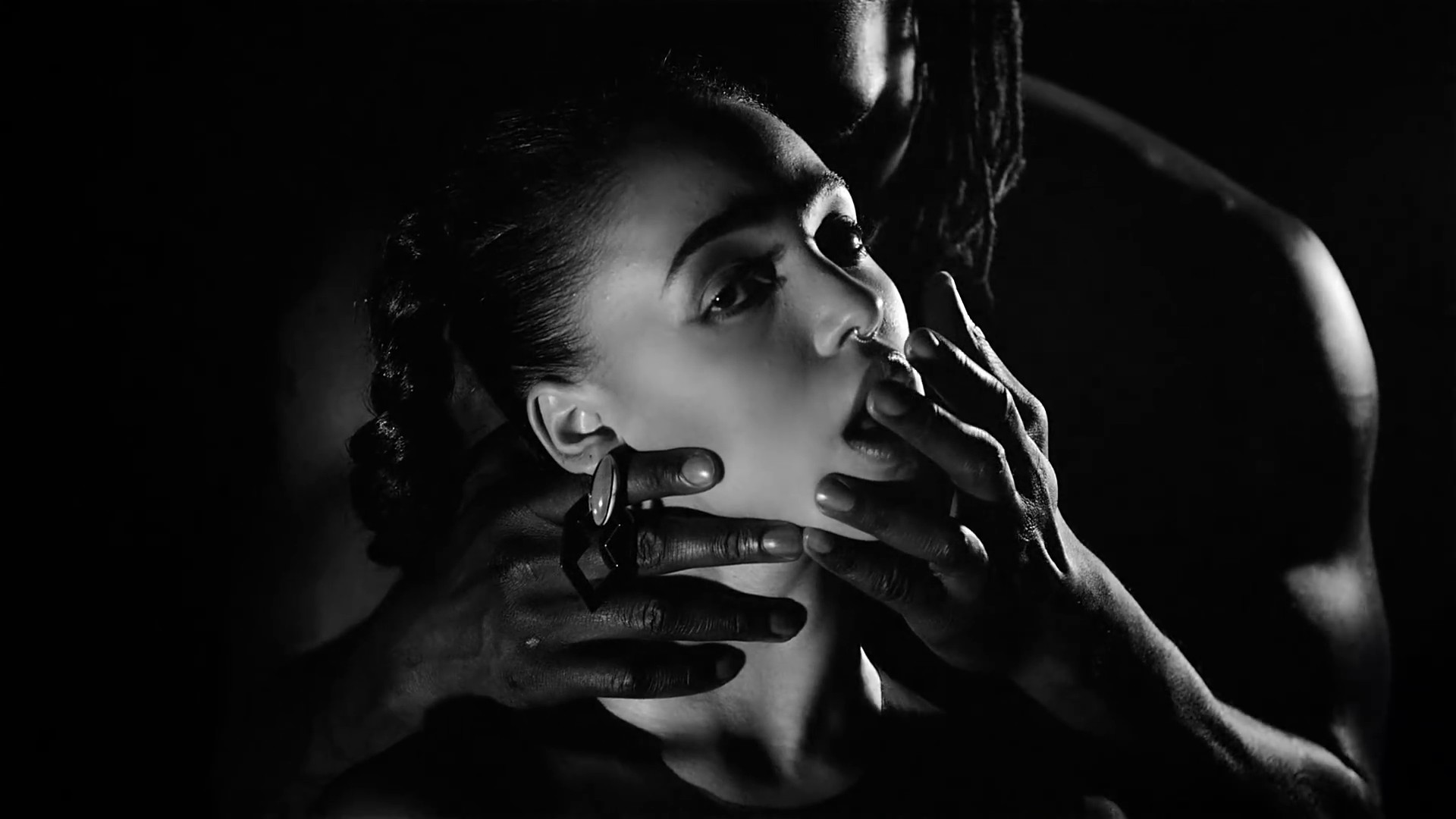 Papi Pacify (2013) —  shot,  lighting