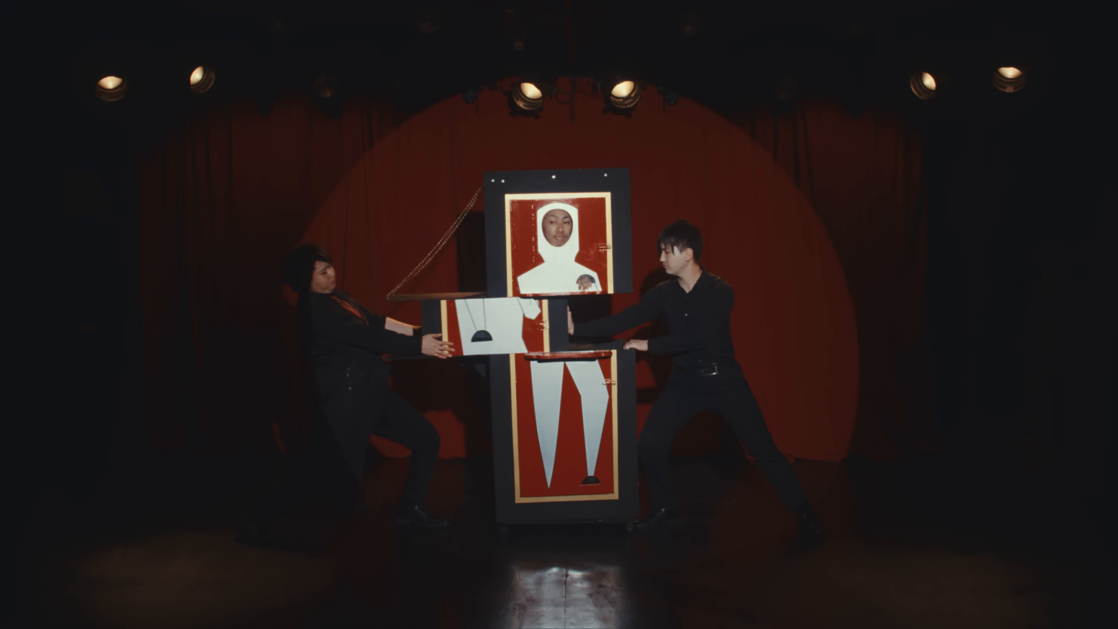 Shinpai Muyou  (2025) —  shot,  lighting