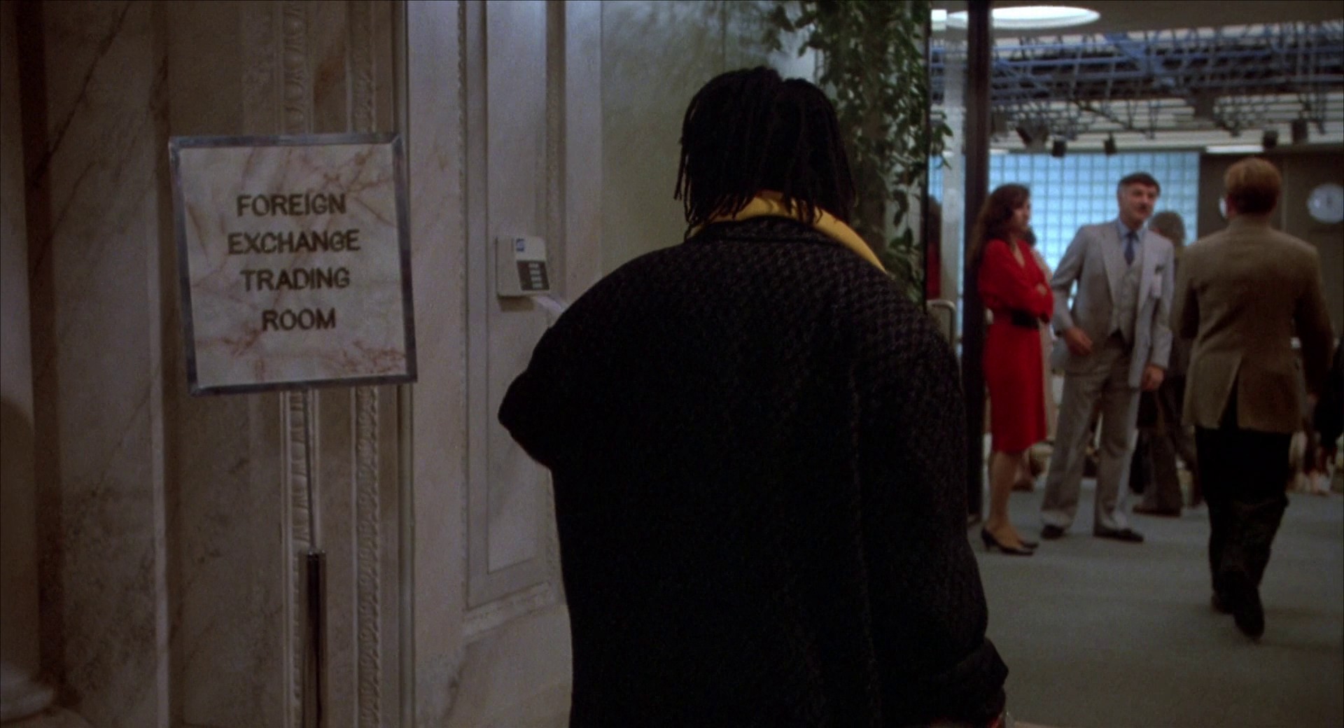 Jumpin' Jack Flash (1986) —  shot,  lighting