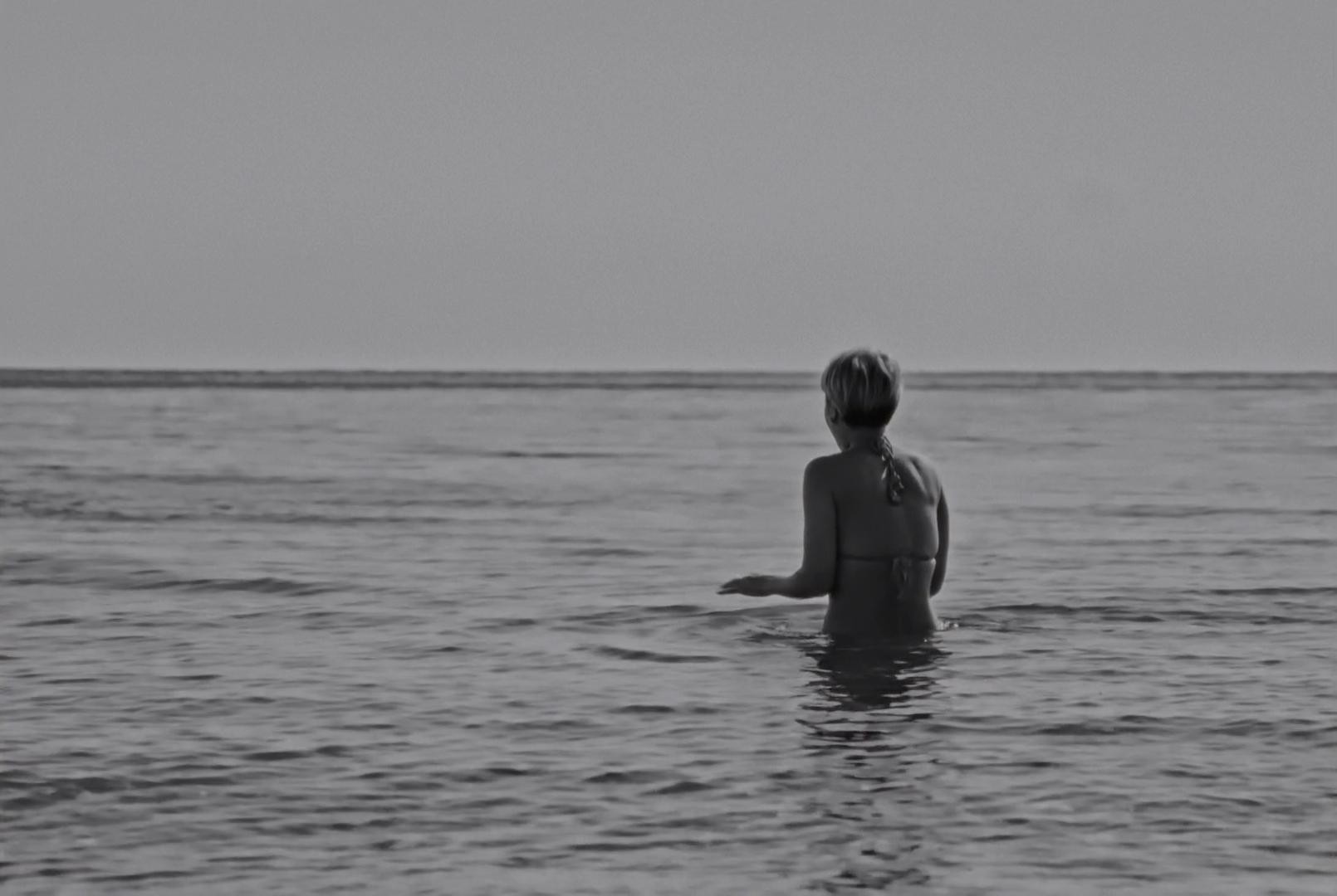 VIPS · Pensemos bien las tradiciones (2024) —  shot,  lighting