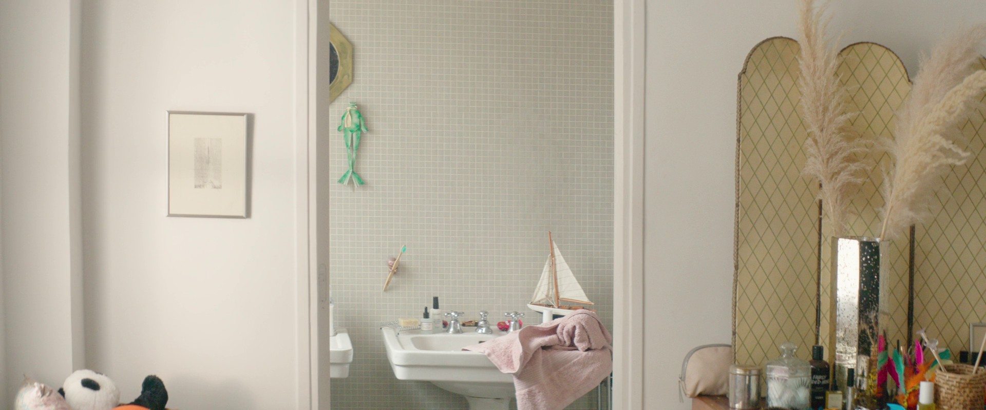 Diary of a Fleeting Affair (2022) —  shot,  lighting