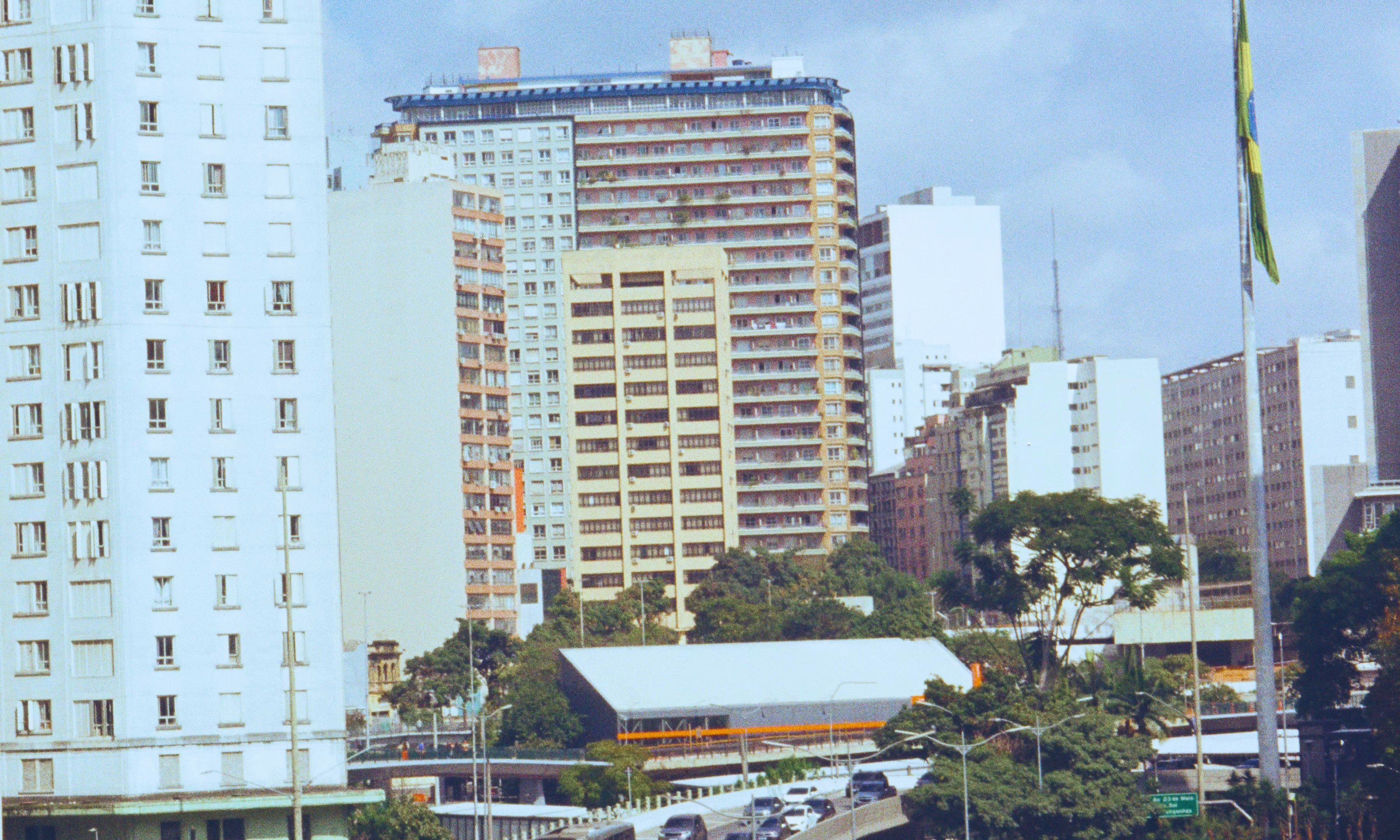 Cadela (2025) —  shot,  lighting