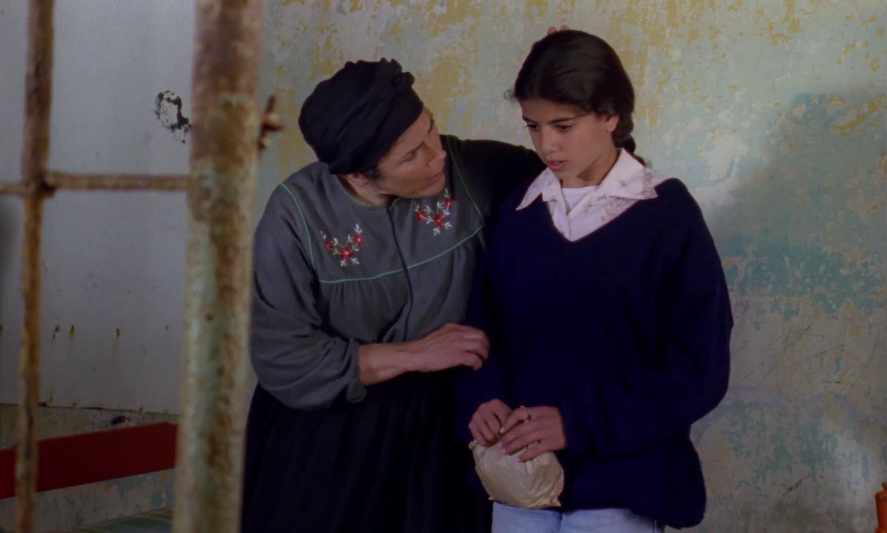 Hikayatul jawahiri thalath (1995) —  shot,  lighting