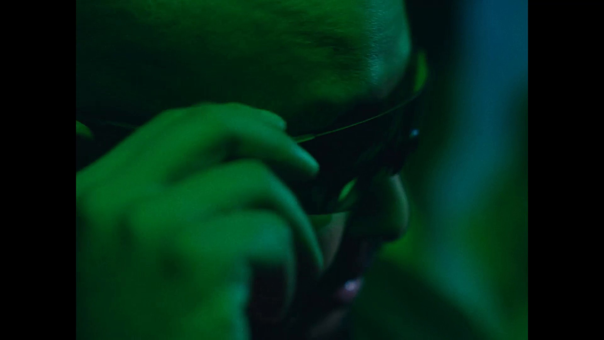 Oakley | Running Sucks (2023) —  shot,  lighting