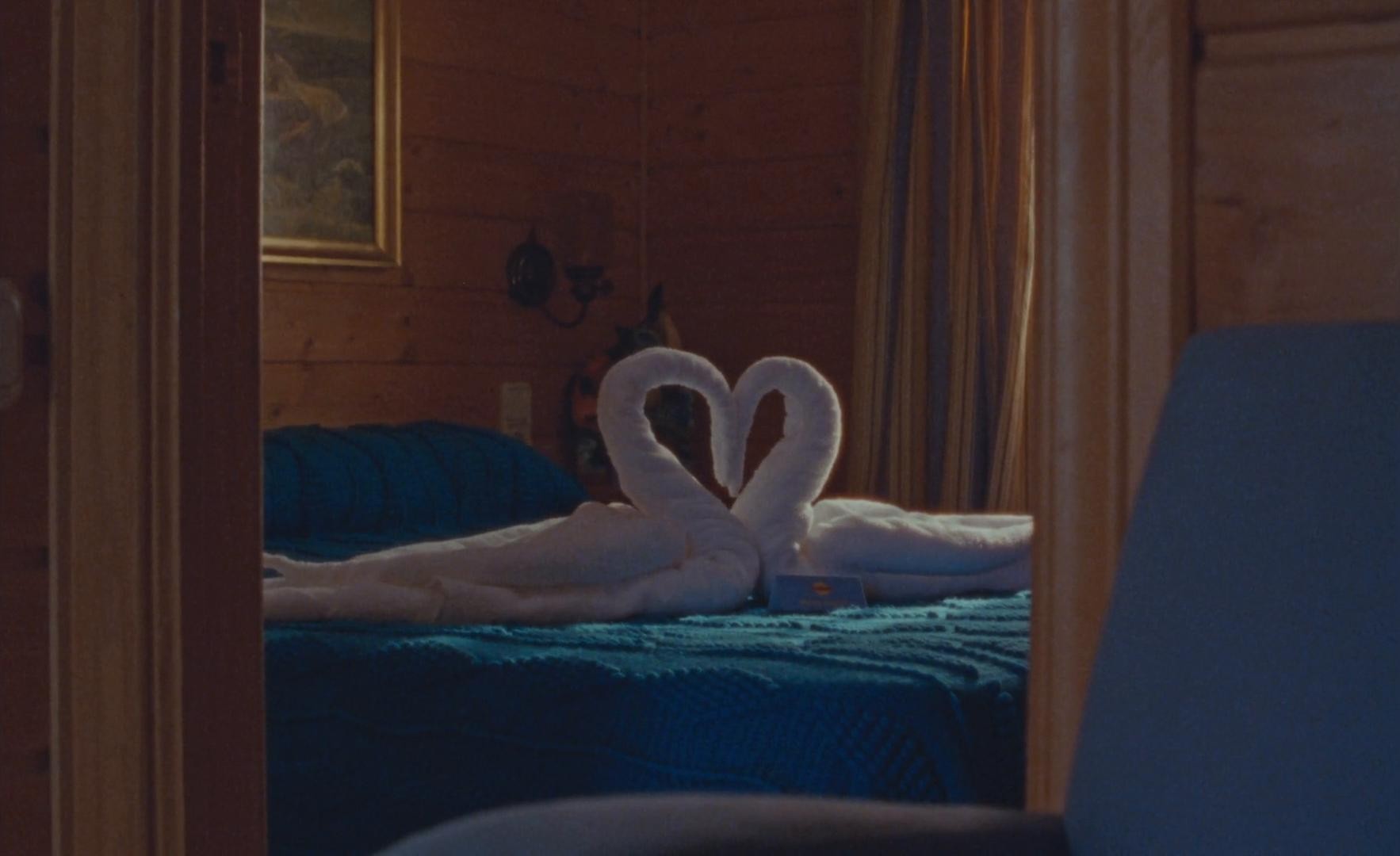 sexo en la playa (2023) —  shot,  lighting