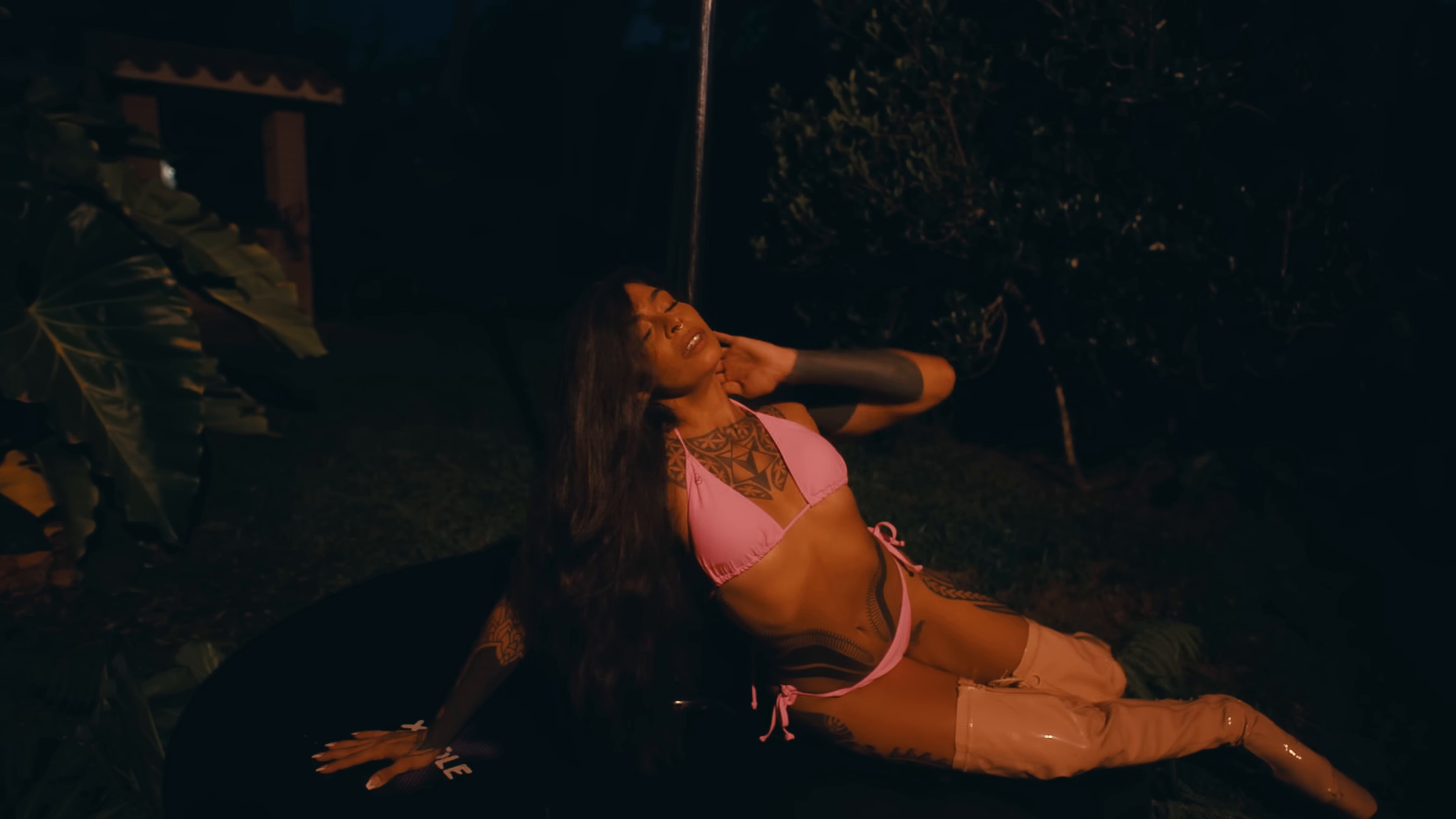 Drop Dead Gorgeous (2025) —  shot,  lighting