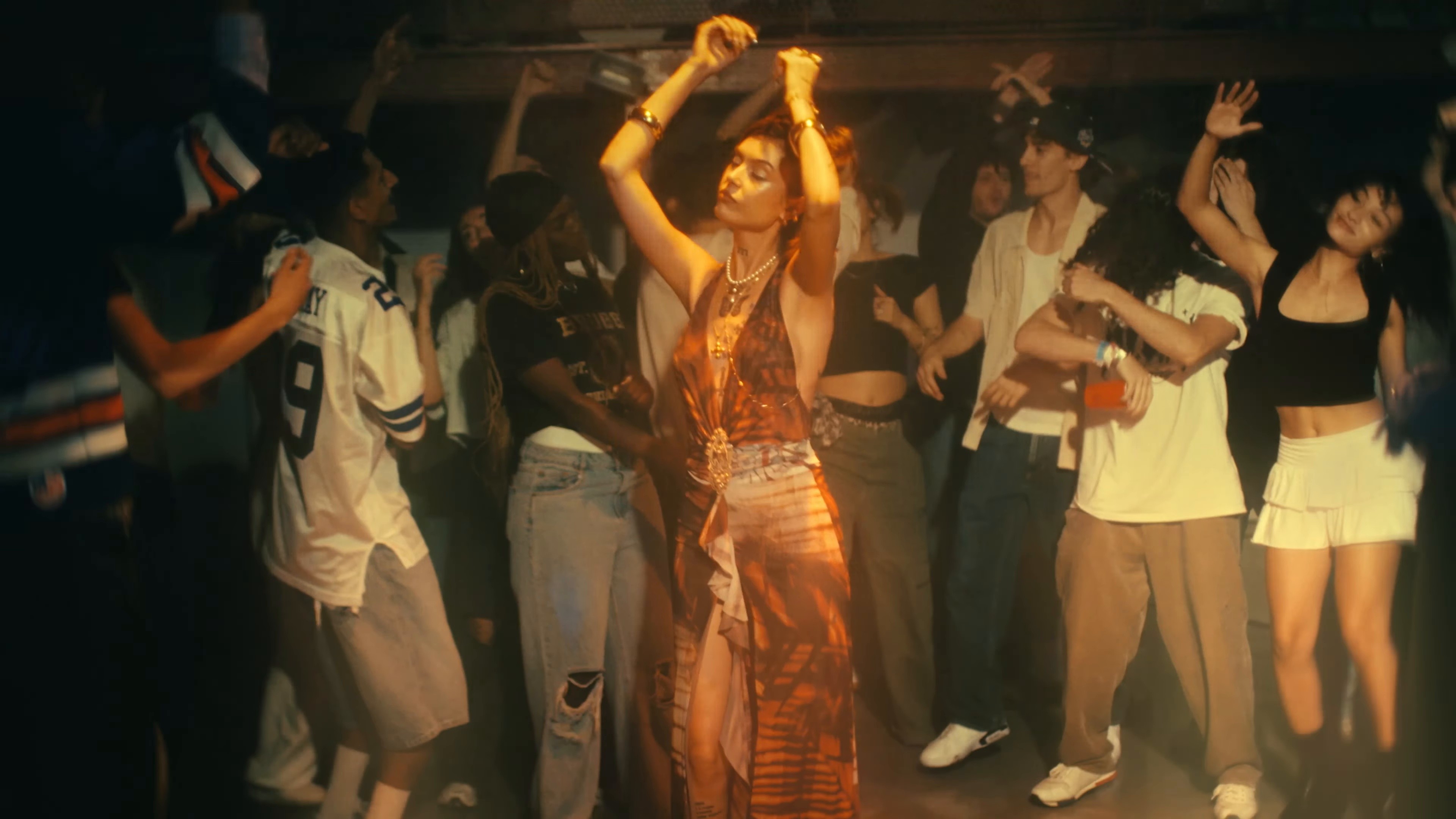 2016CRASH (2025) —  shot,  lighting